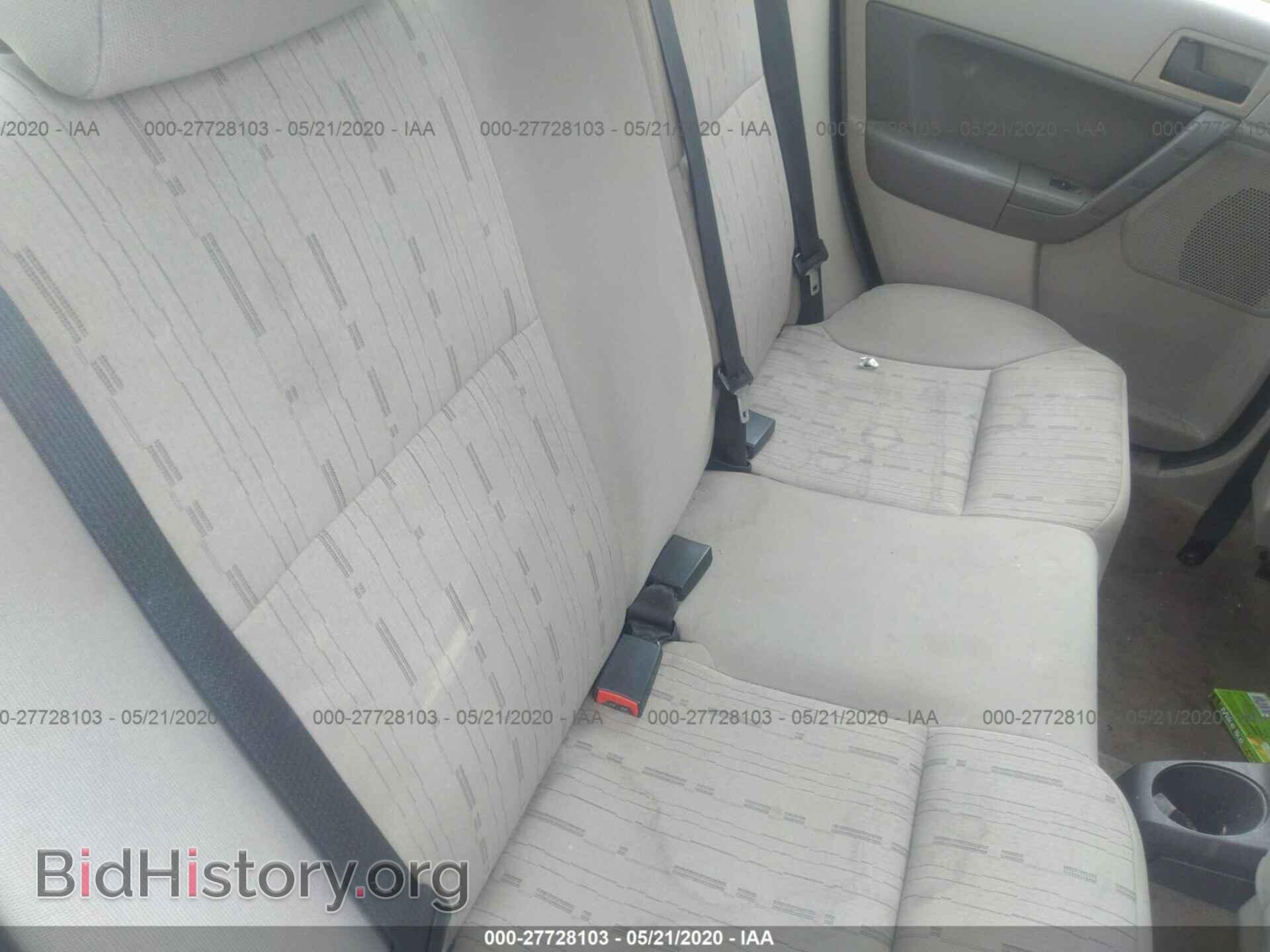 2011 FORD FOCUS - VIN: 1FAHP3FN6BW160196 - Фото 8