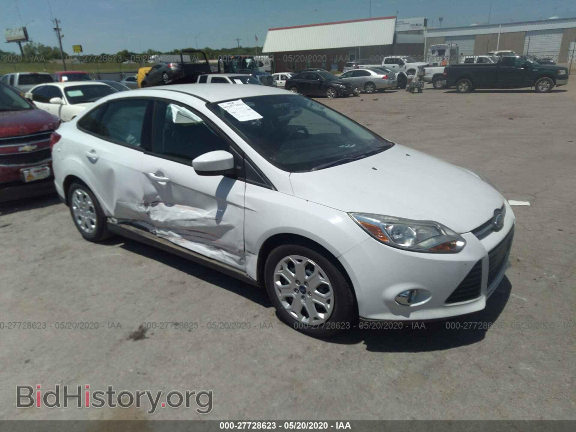 Photo 1FAHP3F22CL186481 - FORD FOCUS 2012