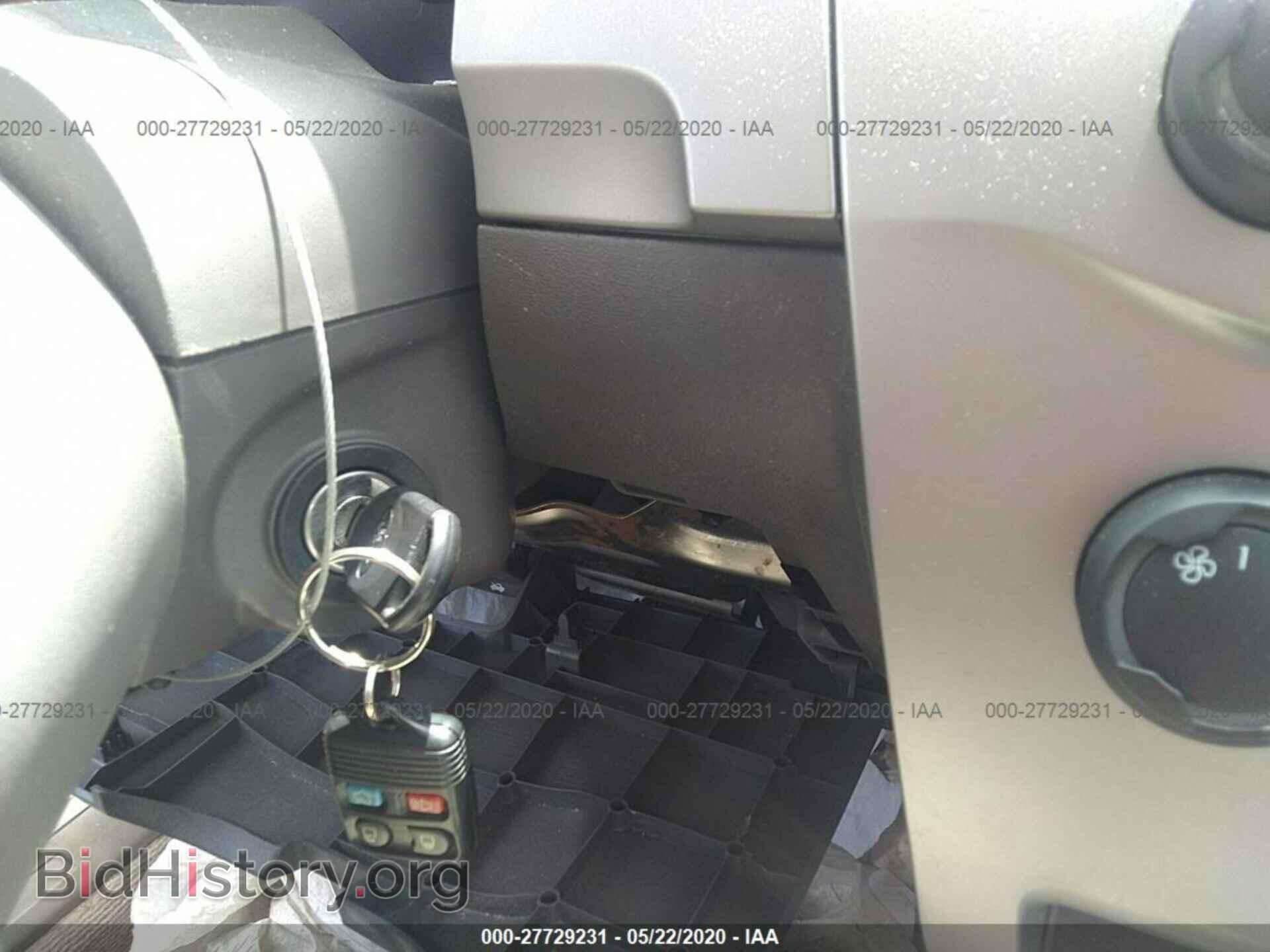 2009 FORD FOCUS - VIN: 1FAHP36N49W149983 - Фото 11