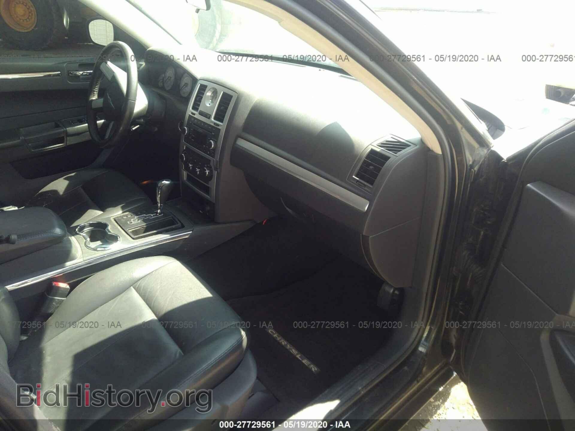 2010 CHRYSLER 300 - VIN: 2C3CA5CV3AH102201 - Фото 5