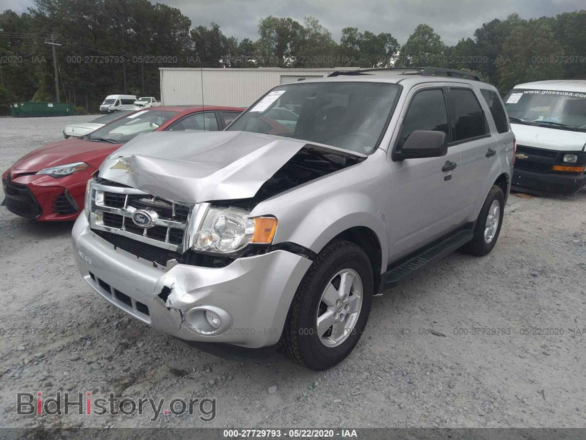 2011 FORD ESCAPE - VIN: 1FMCU0D78BKA87626 - Photo 2