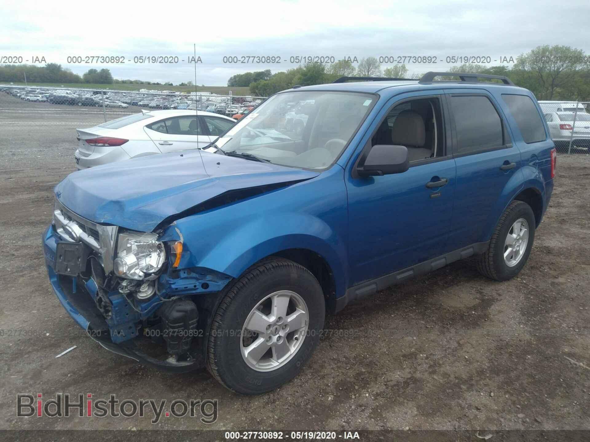 2011 FORD ESCAPE - VIN: 1FMCU0D73BKC23421 - Photo 2