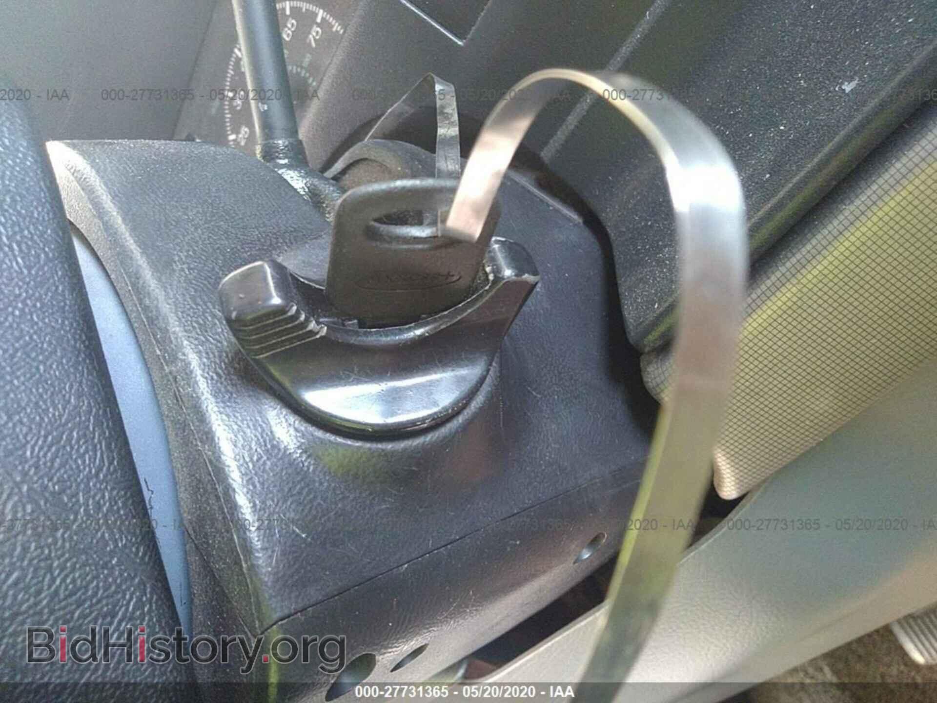 1993 FORD ECONOLINE - VIN: 1FDKE30G5PHA90357 - Photo 11