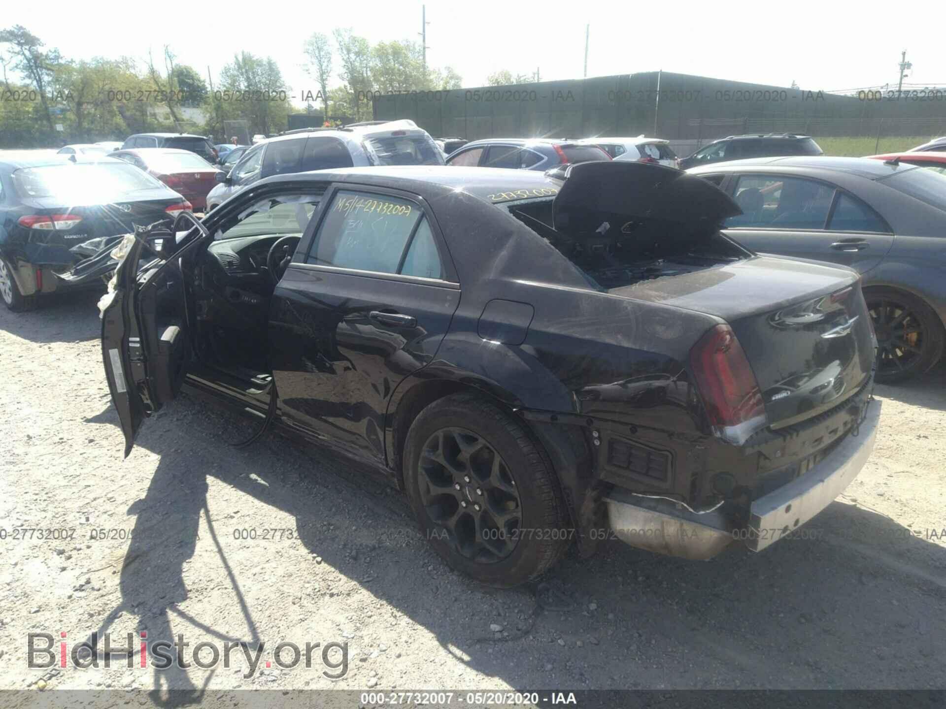 2019 CHRYSLER 300 - VIN: 2C3CCAGG7KH610820 - Фото 3