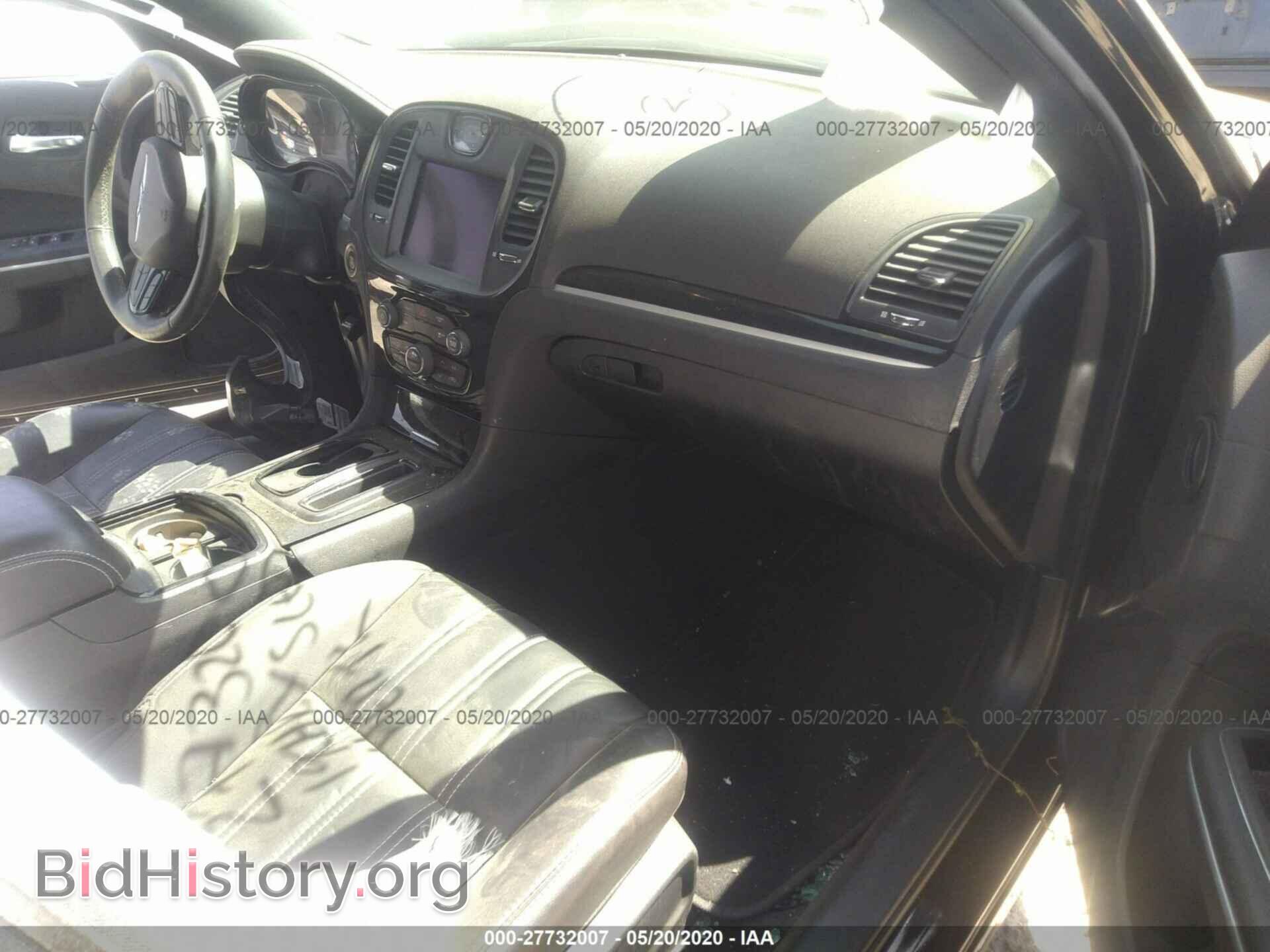2019 CHRYSLER 300 - VIN: 2C3CCAGG7KH610820 - Фото 5