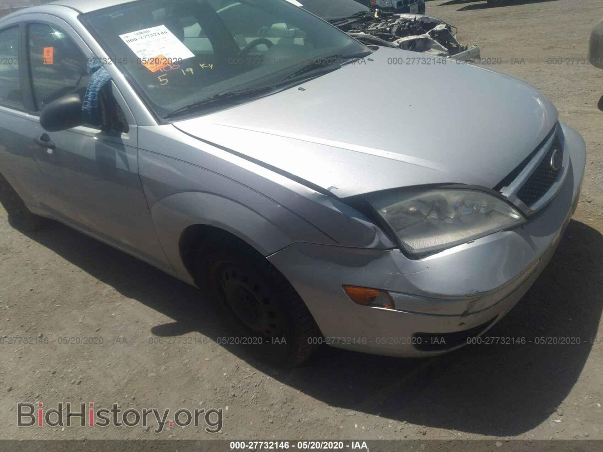 2005 FORD FOCUS - VIN: 3FAFP37N45R106201 - Фото 6
