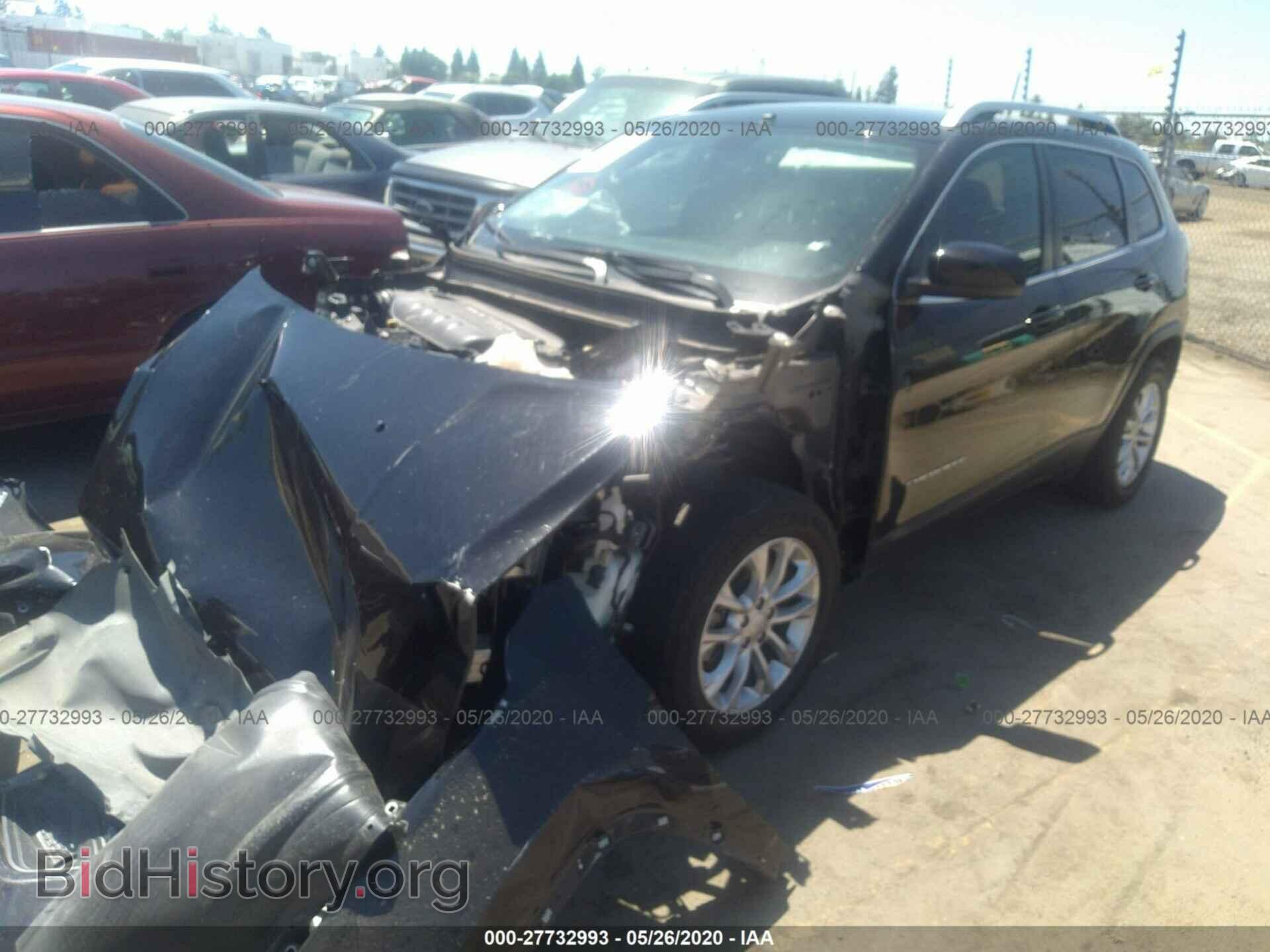 2019 JEEP CHEROKEE - VIN: 1C4PJLCB2KD215451 - Photo 2