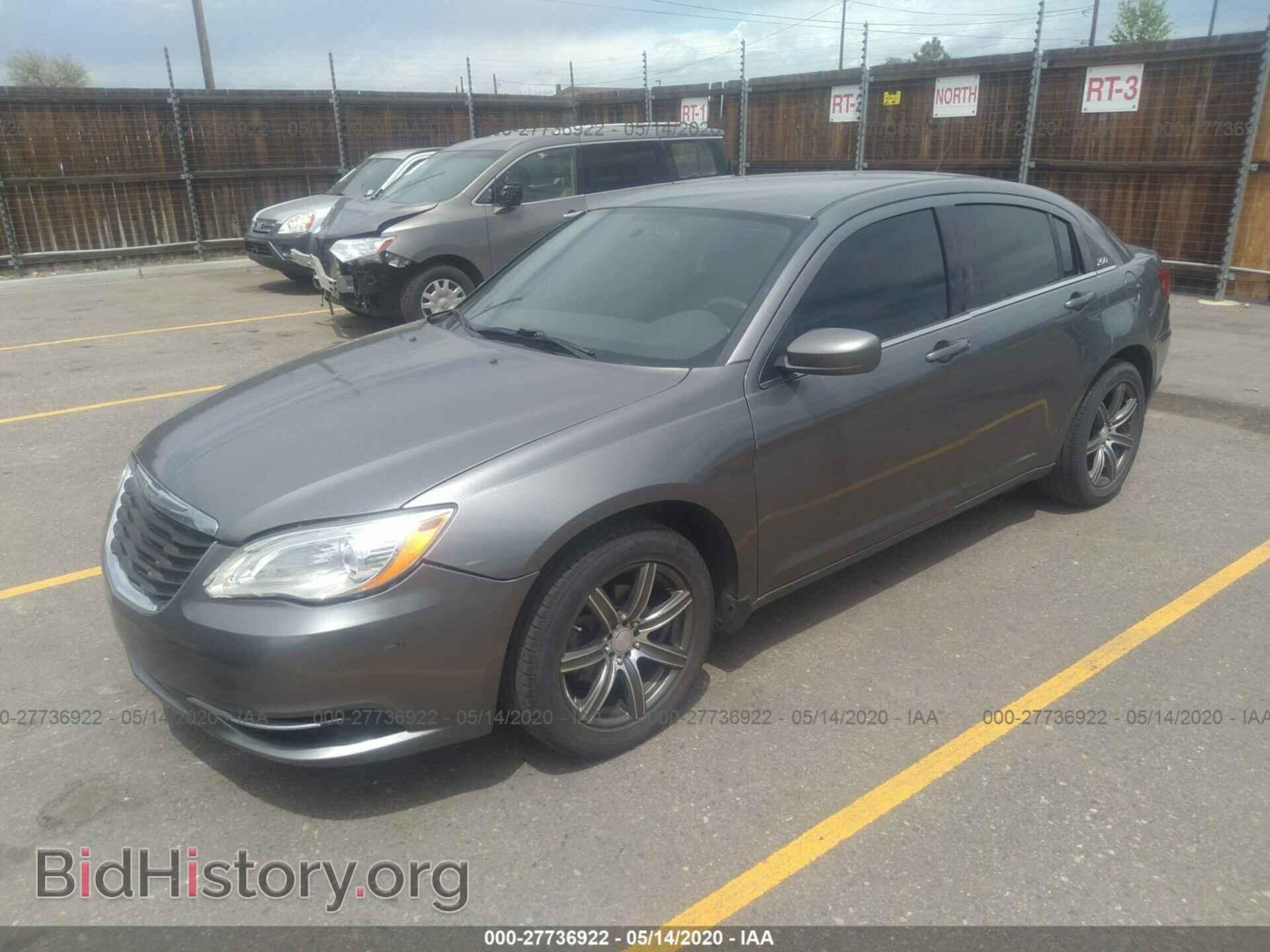 2012 CHRYSLER 200 - VIN: 1C3CCBAB9CN117507 - Фото 2