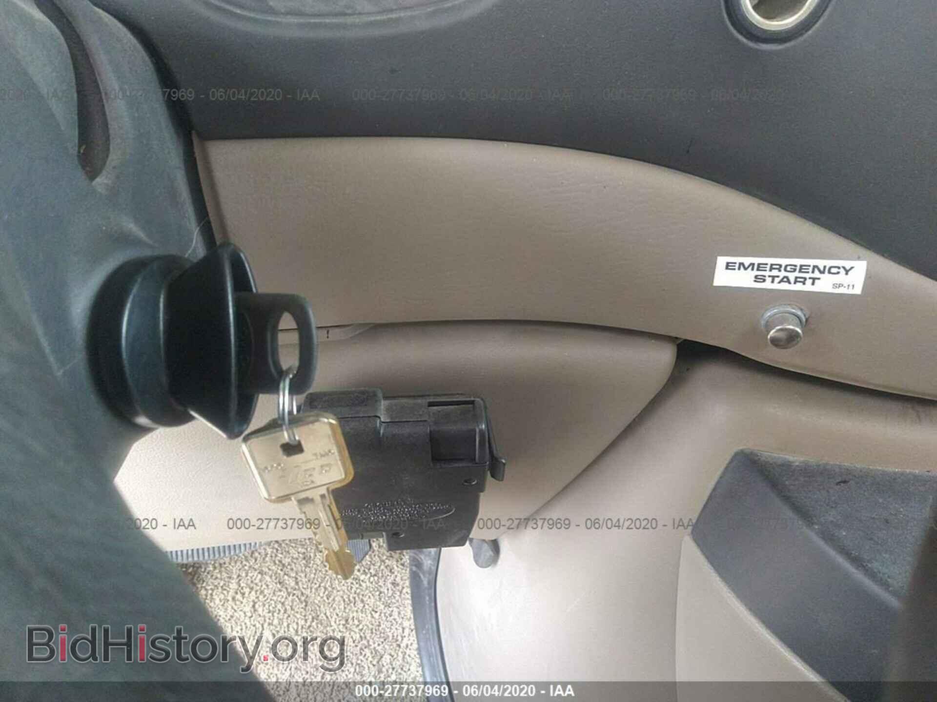 2006 FORD ECONOLINE - VIN: 1FDXE45S66DA72299 - Photo 11