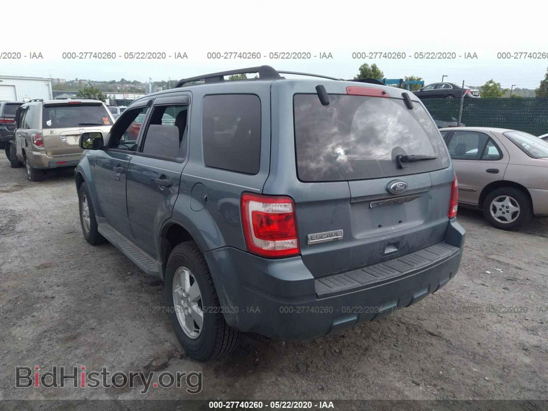 2011 FORD ESCAPE - VIN: 1FMCU0D73BKA03406 - Фото 3
