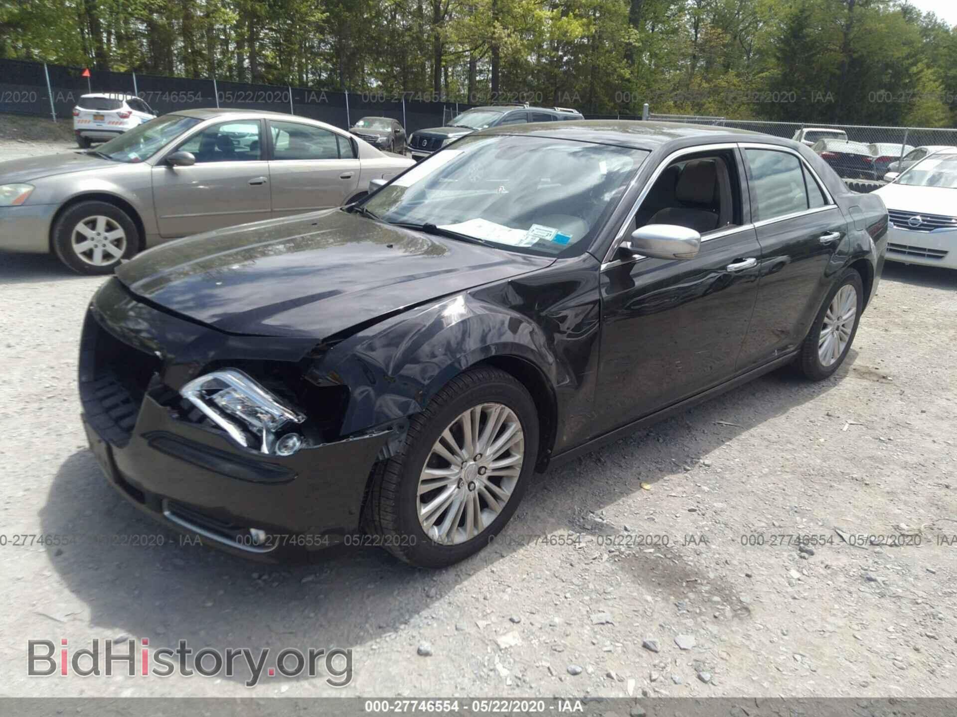 2012 CHRYSLER 300 - VIN: 2C3CCAST3CH246241 - Фото 2