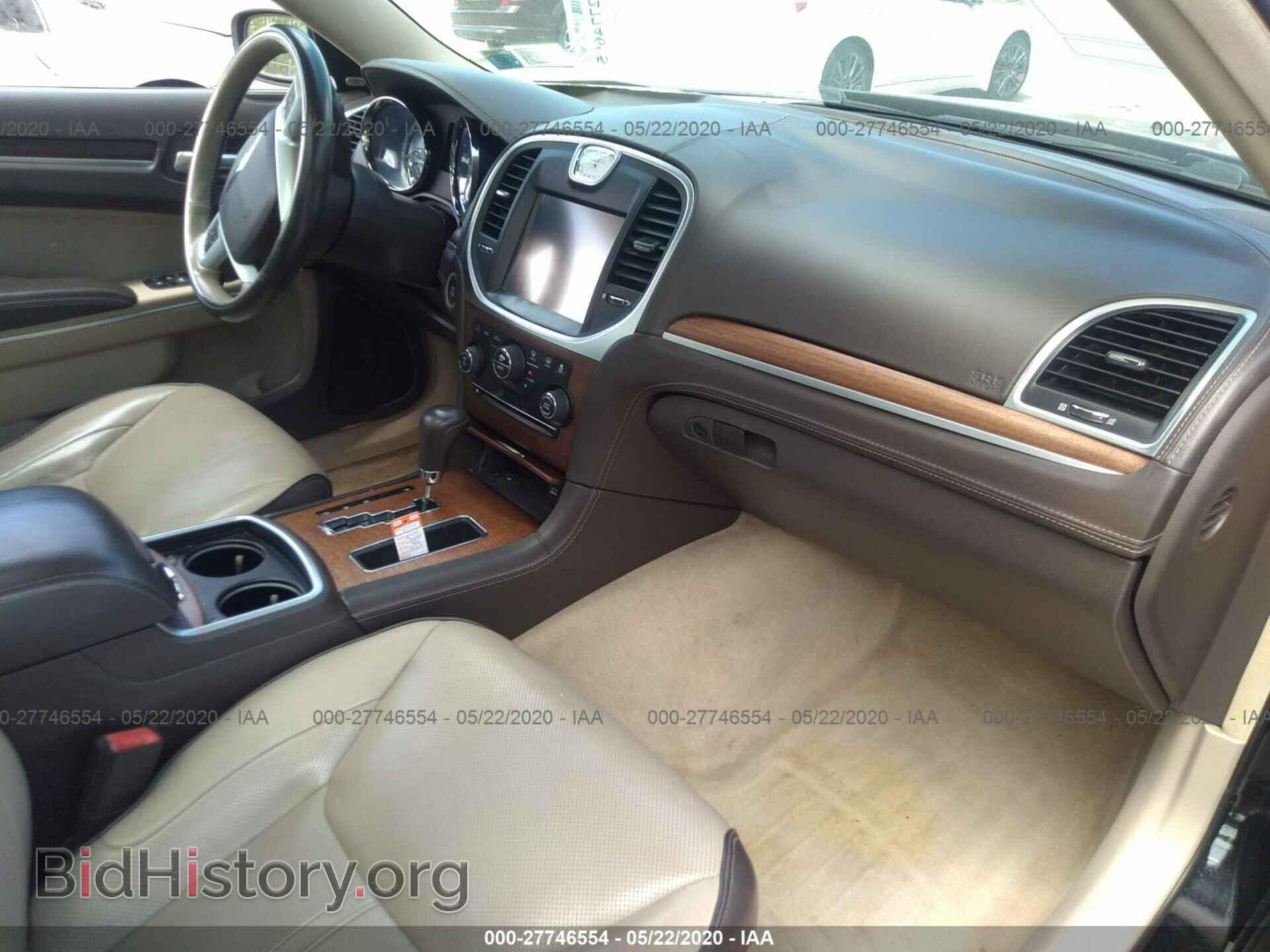 2012 CHRYSLER 300 - VIN: 2C3CCAST3CH246241 - Фото 5