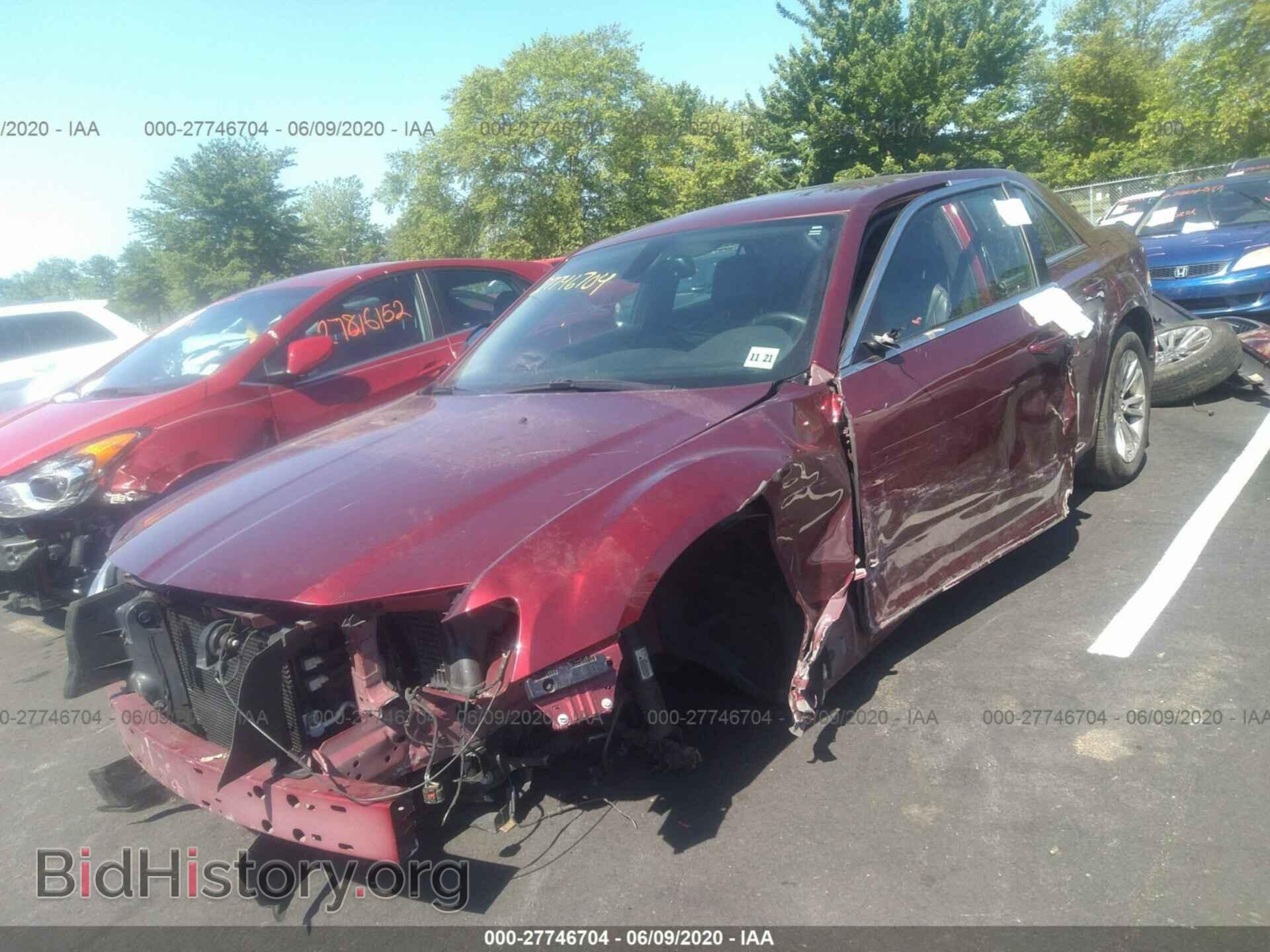 2016 CHRYSLER 300 - VIN: 2C3CCAAG3GH248498 - Фото 2