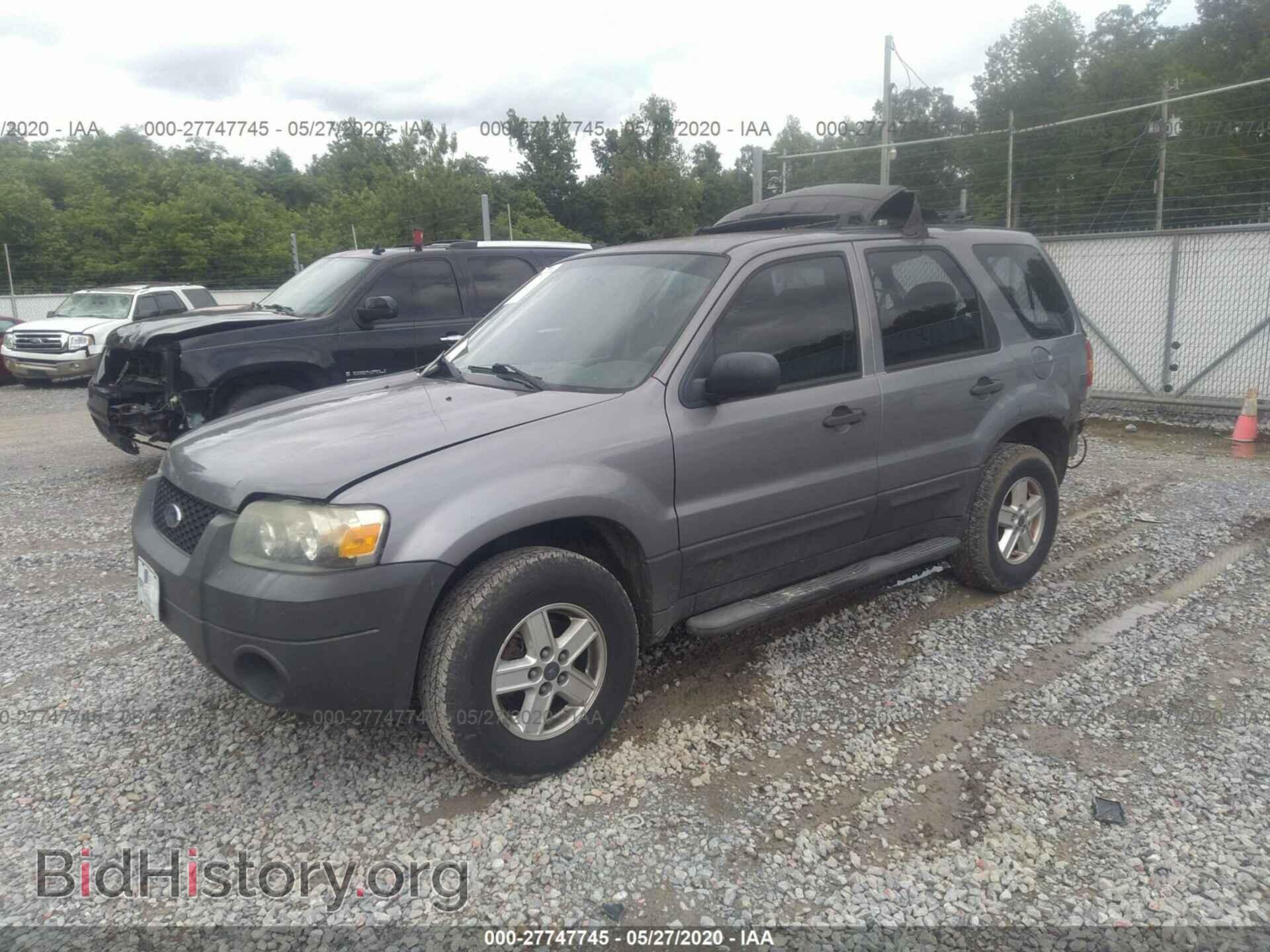 2007 FORD ESCAPE - VIN: 1FMYU92Z27KB59717 - Фото 2