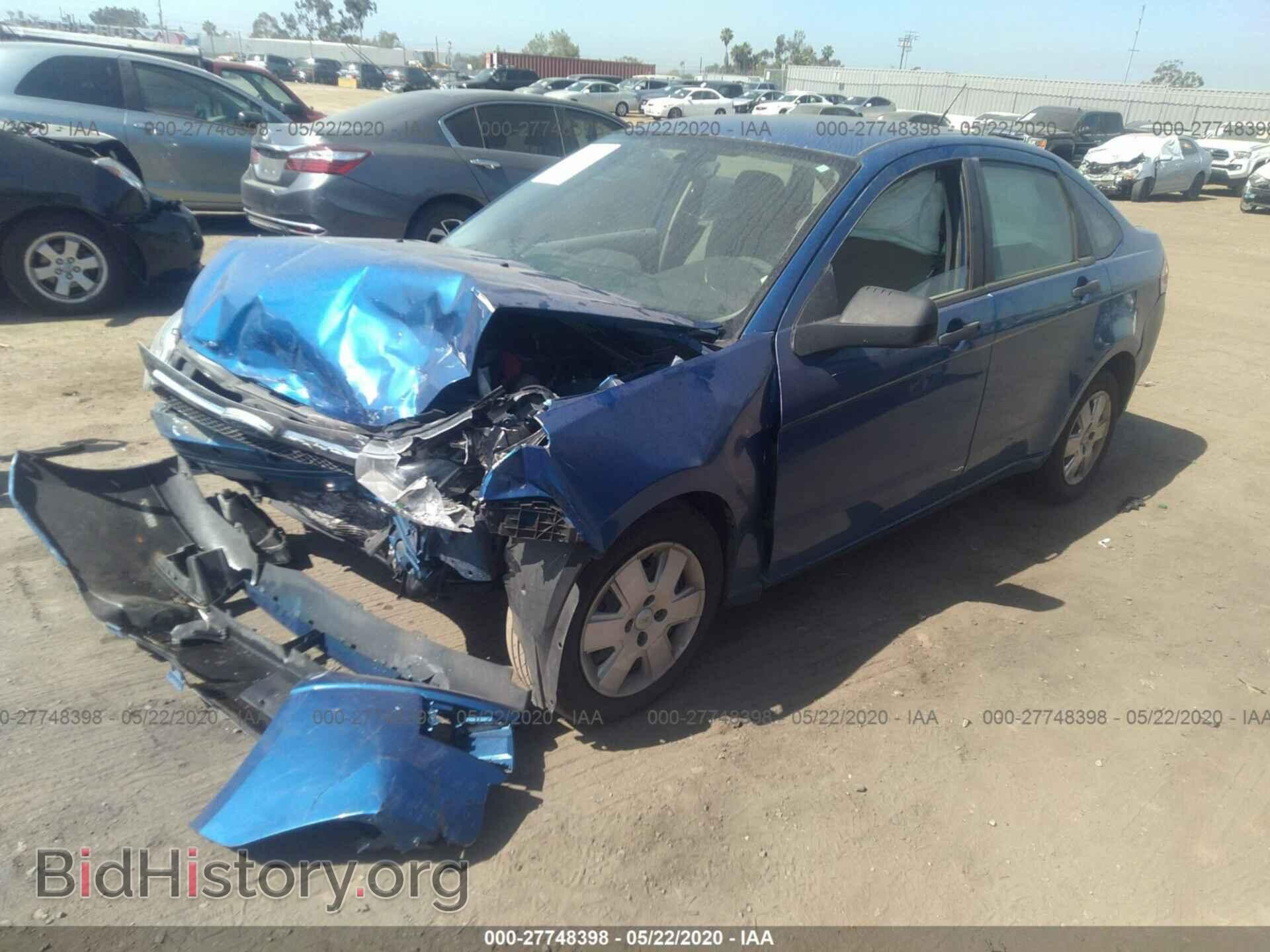 2011 FORD FOCUS - VIN: 1FAHP3EN3BW190497 - Фото 2