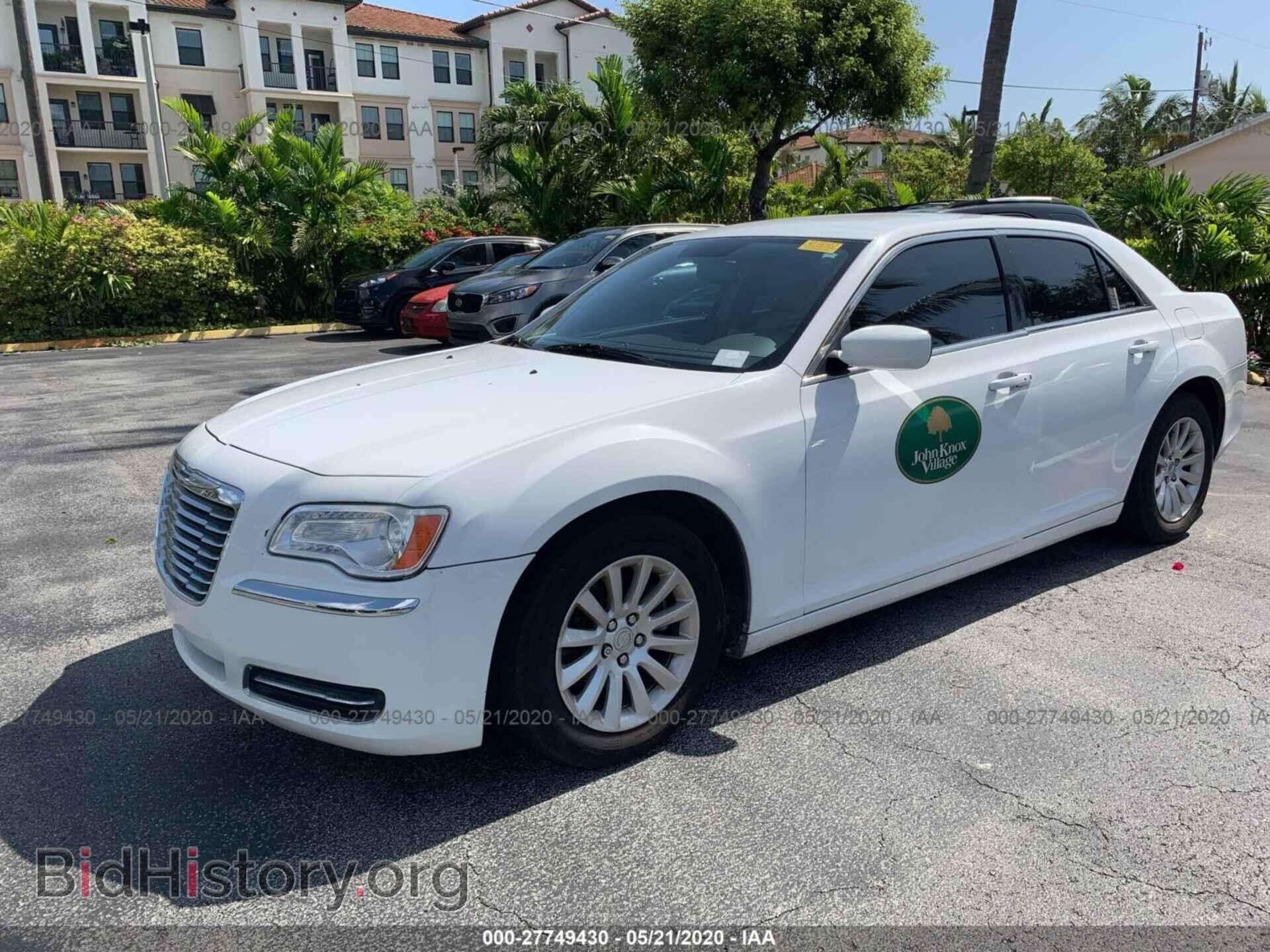 2012 CHRYSLER 300 - VIN: 2C3CCAAG1CH256366 - Photo 2