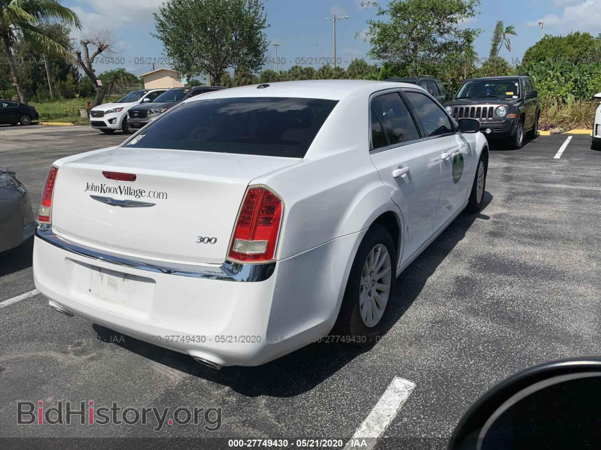 2012 CHRYSLER 300 - VIN: 2C3CCAAG1CH256366 - Photo 4
