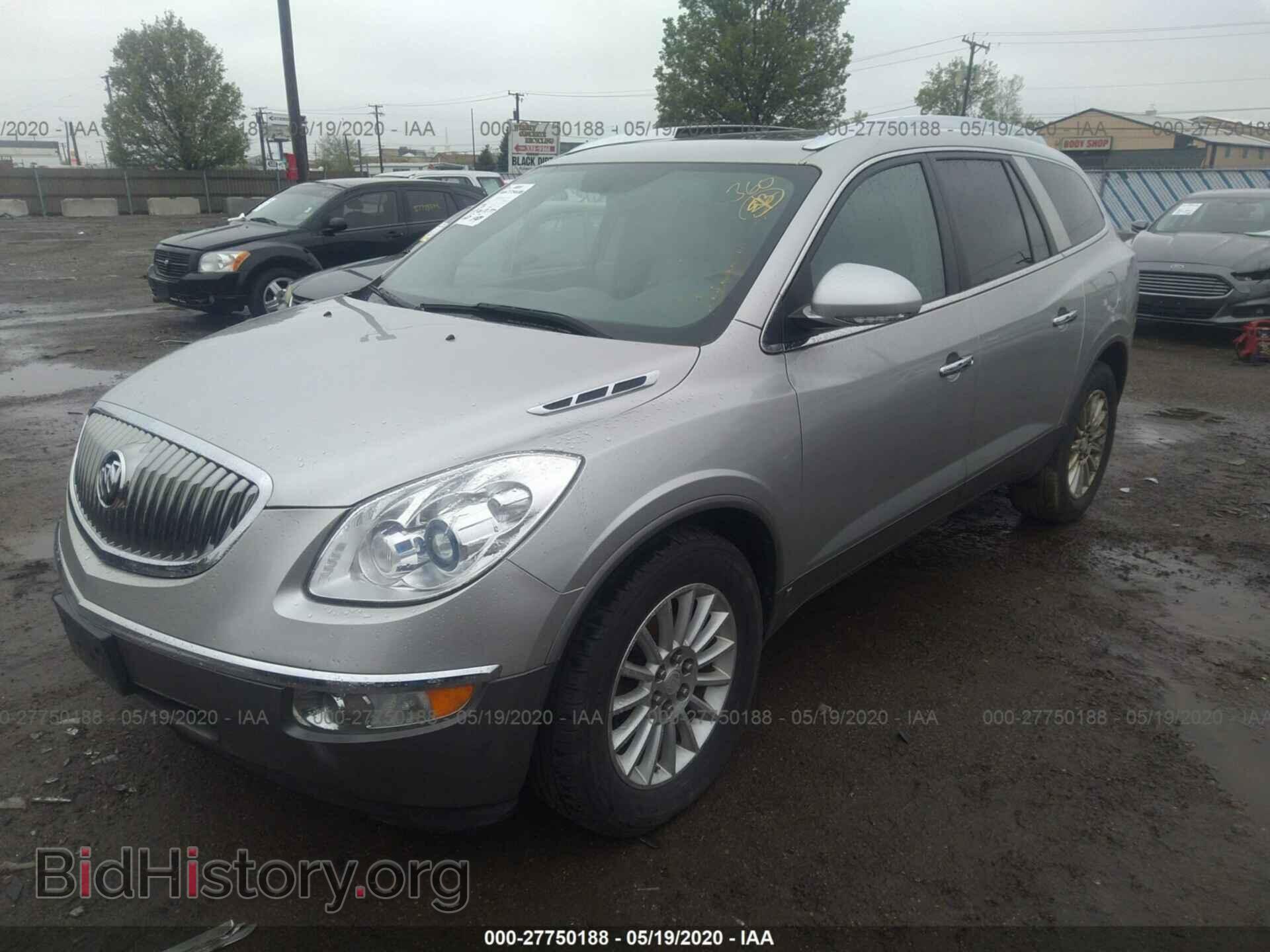 2008 BUICK ENCLAVE - VIN: 5GAEV23728J252836 - Фото 2