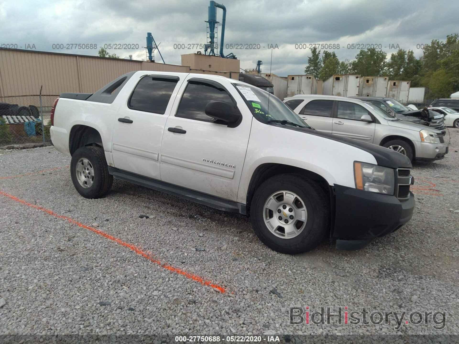 Photo 3GNVKEE01AG241785 - CHEVROLET AVALANCHE 2010