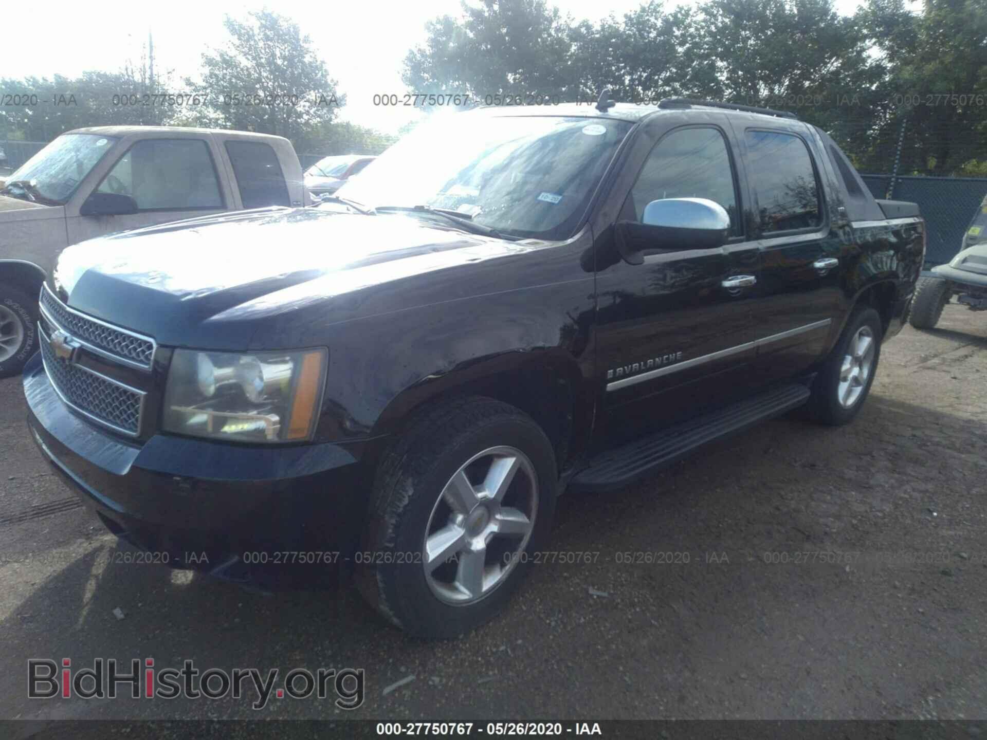 2009 CHEVROLET AVALANCHE - VIN: 3GNEC320X9G188425 - Фото 2