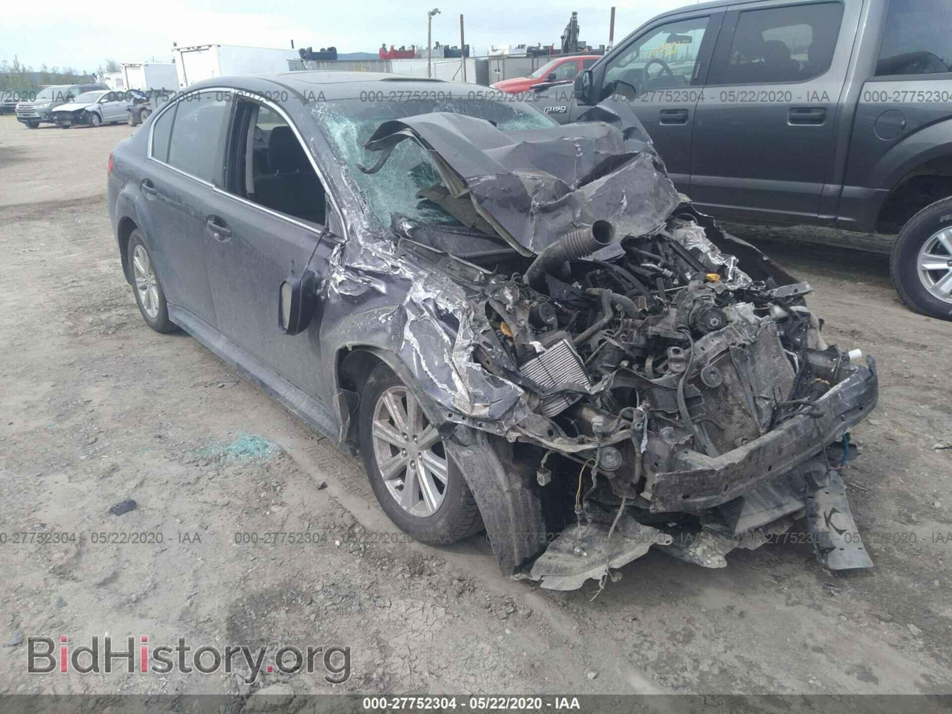 Photo 4S3BMBH67A3211908 - SUBARU LEGACY 2010