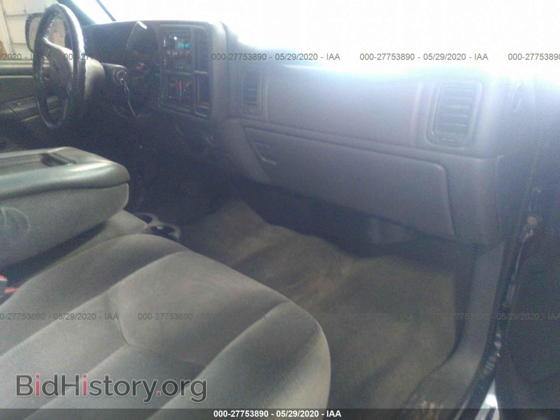 2006 GMC New Sierra - VIN: 2GTEK19B961243779 - Фото 5