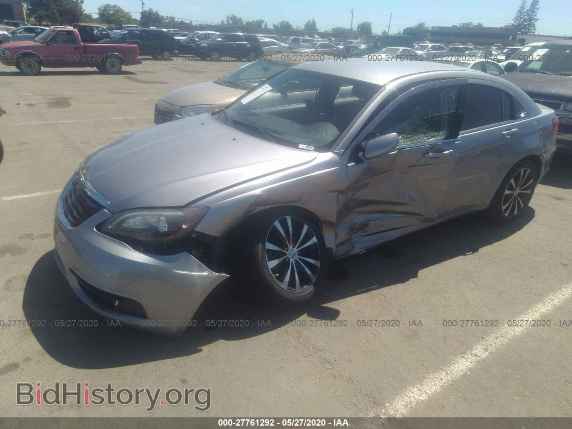 2013 CHRYSLER 200 - VIN: 1C3CCBBB3DN522259 - Фото 2