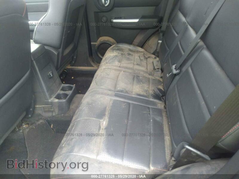 2008 Dodge NITRO (VIN 1D8GU58698W118194) — photo 8 of 11
