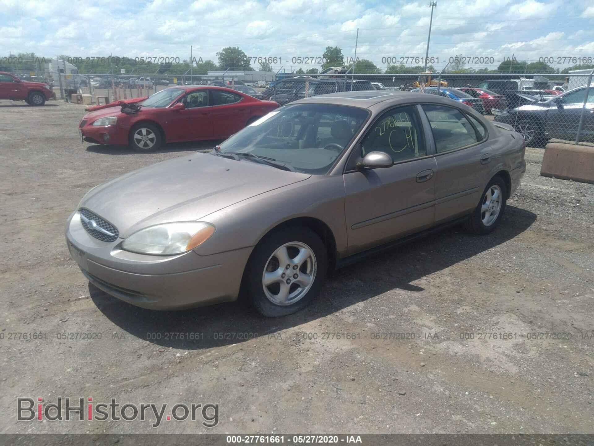2002 FORD TAURUS - VIN: 1FAFP55U22A256075 - Фото 2