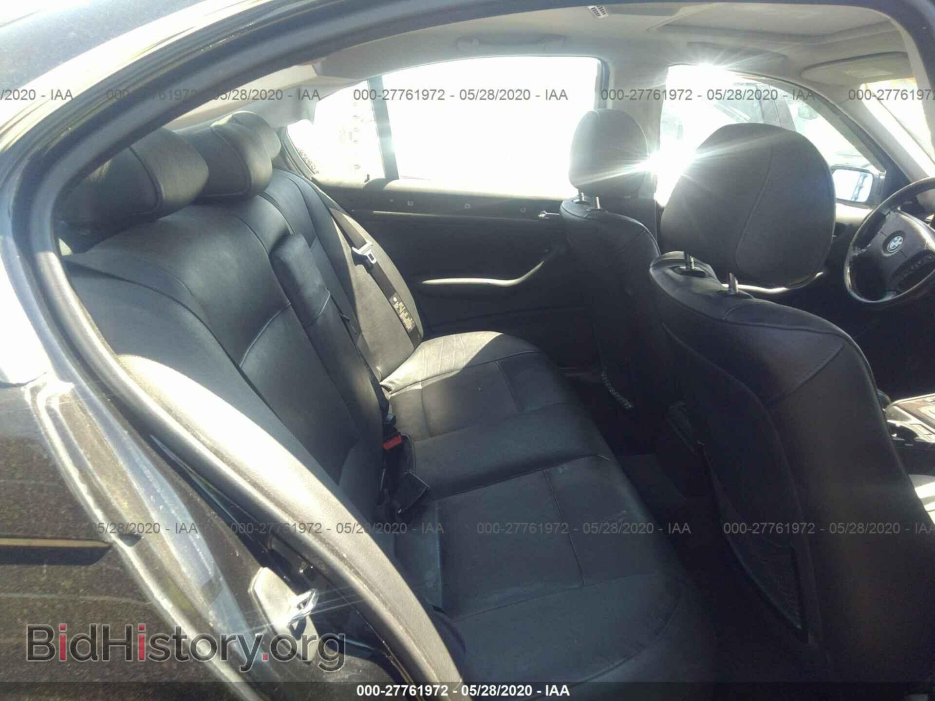2003 BMW 330 - VIN: WBAEV53463KM29040 - Фото 8