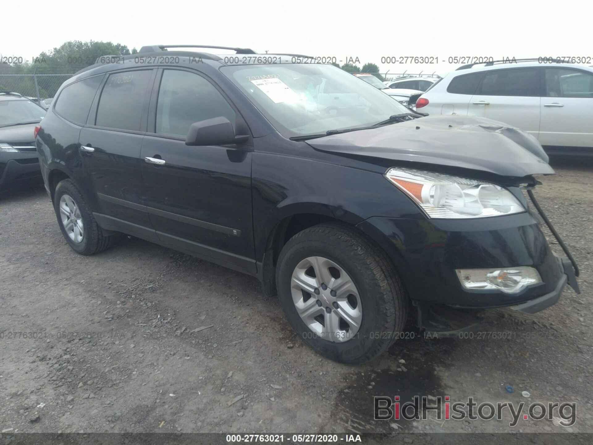 Photo 1GNLREED4AS123695 - CHEVROLET TRAVERSE 2010