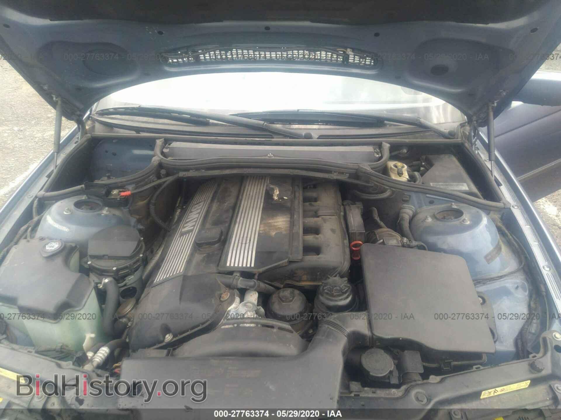 2003 BMW 330 - VIN: WBAEV53473KM24574 - Фото 10