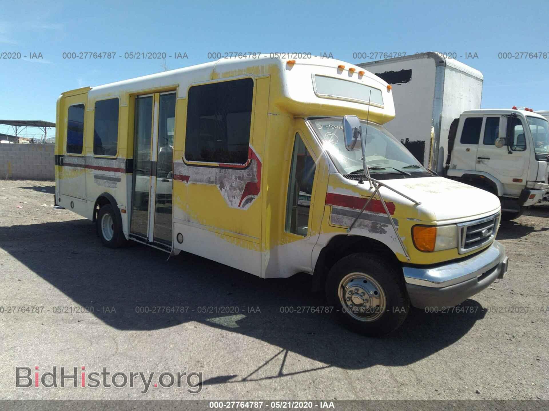 Photo 1FDXE45S54HA36433 - FORD ECONOLINE 2004
