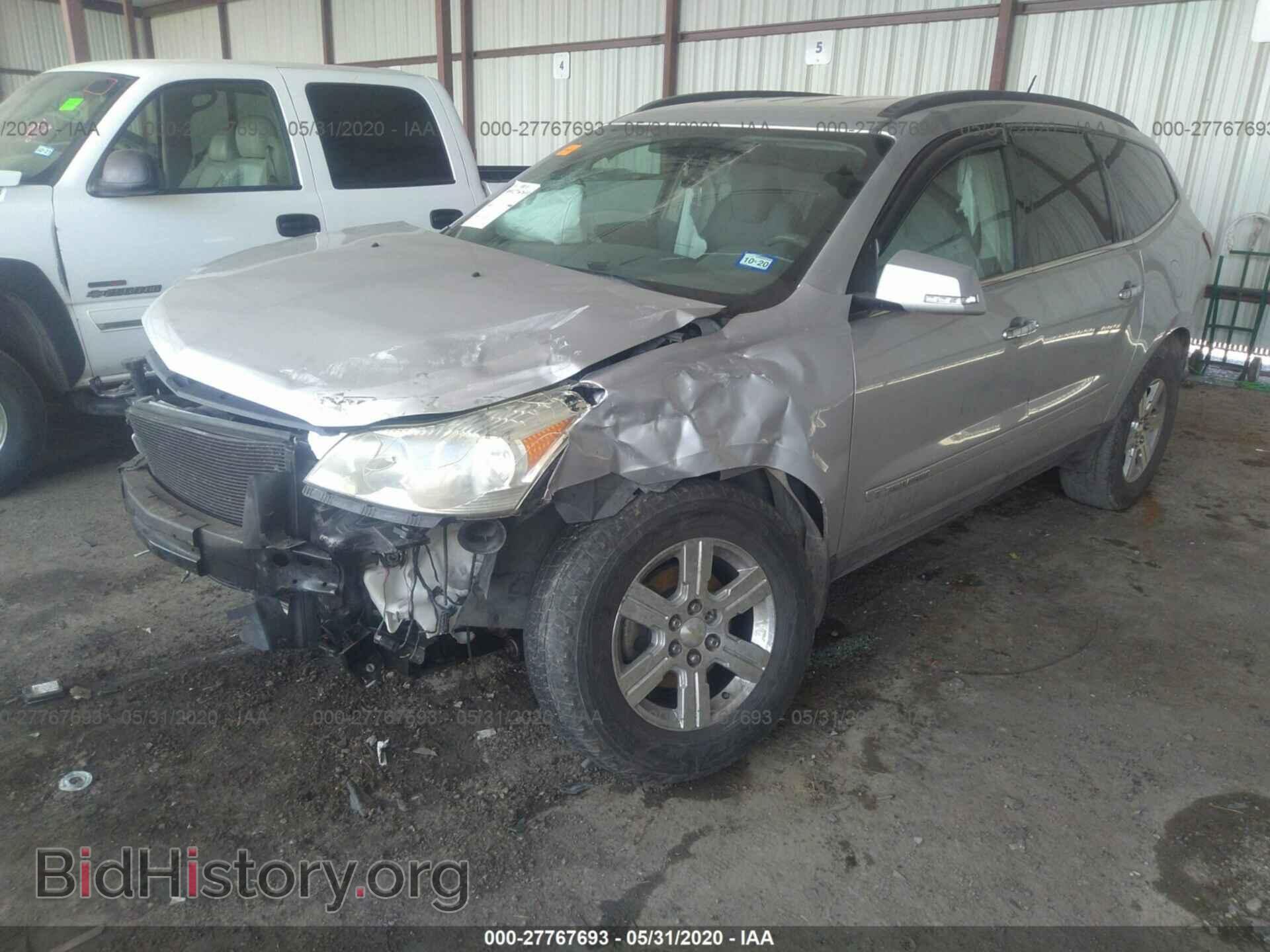 2009 CHEVROLET TRAVERSE - VIN: 1GNER23D79S169768 - Фото 2