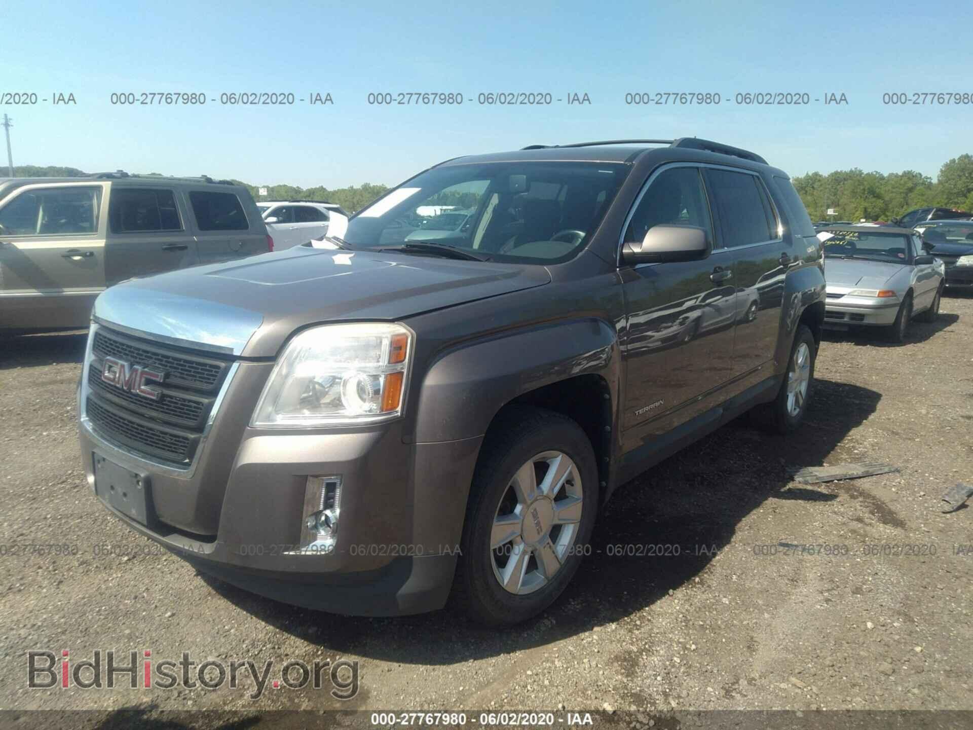 2010 GMC TERRAIN - VIN: 2CTFLEEW9A6323147 - Photo 2