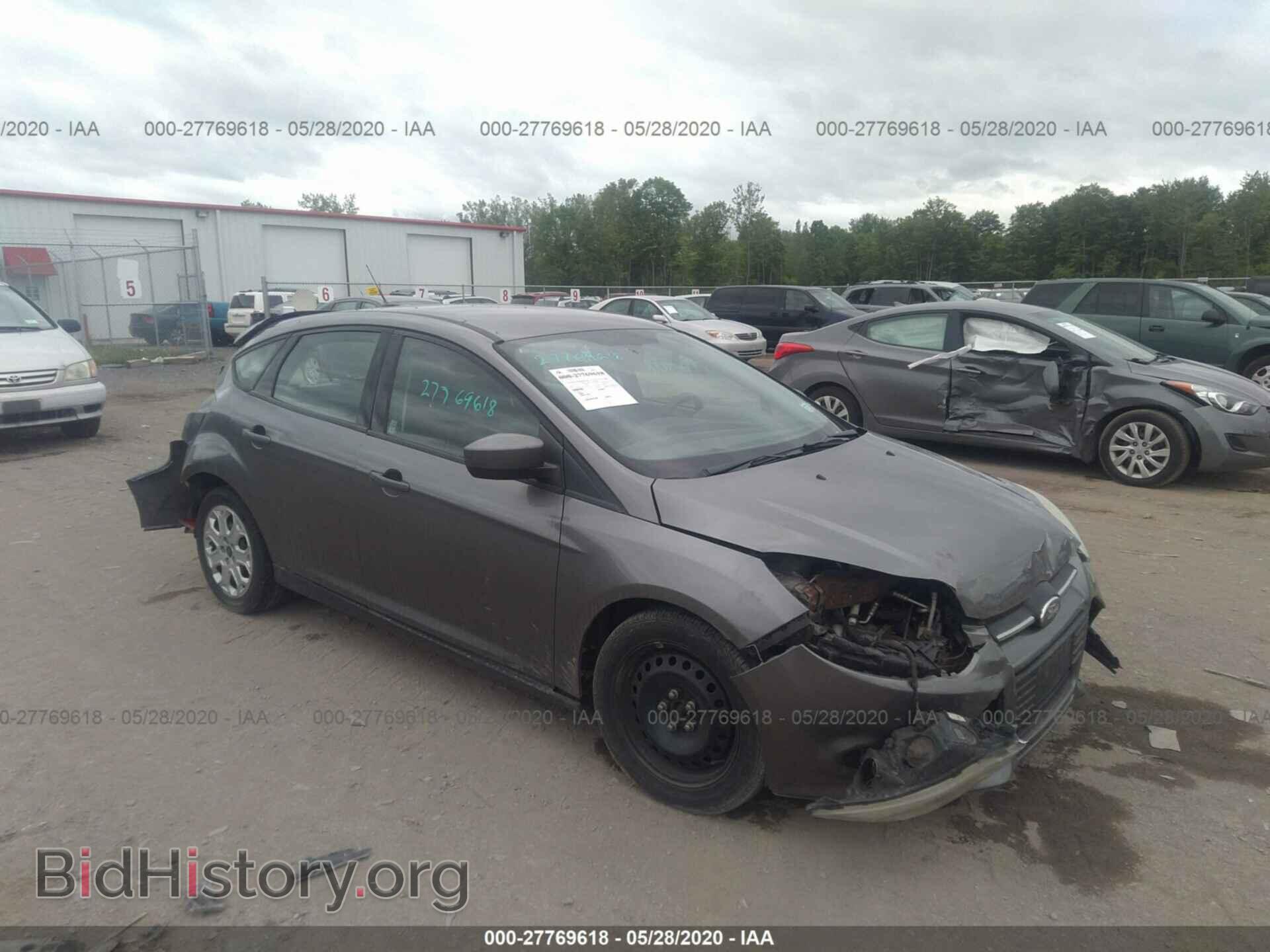 Photo 1FAHP3K28CL127585 - FORD FOCUS 2012