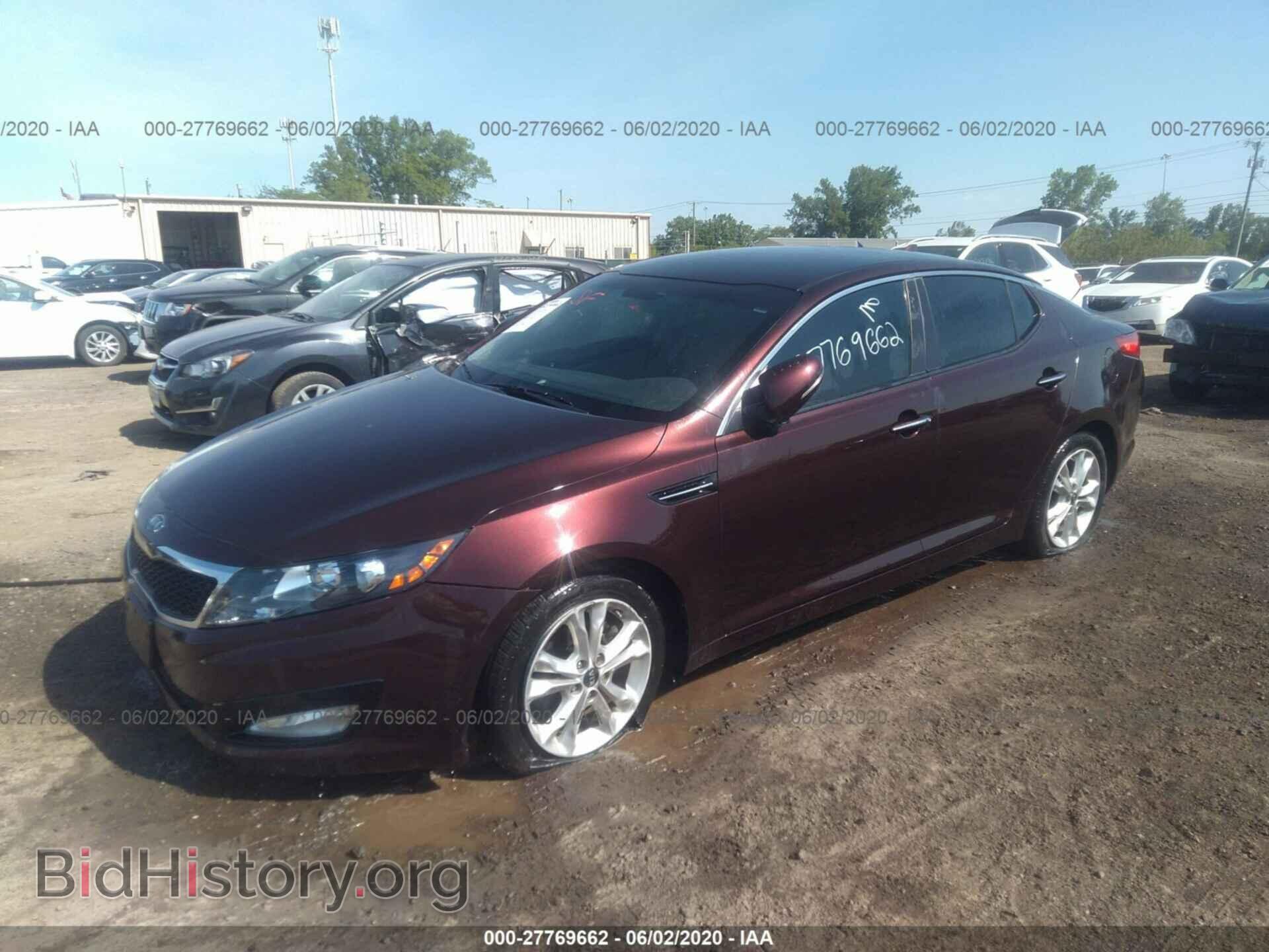 2011 KIA OPTIMA - VIN: KNAGN4A79B5077777 - Фото 2