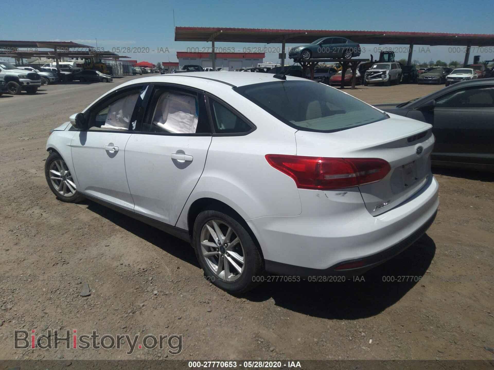 2016 FORD FOCUS - VIN: 1FADP3F2XGL271587 - Фото 3