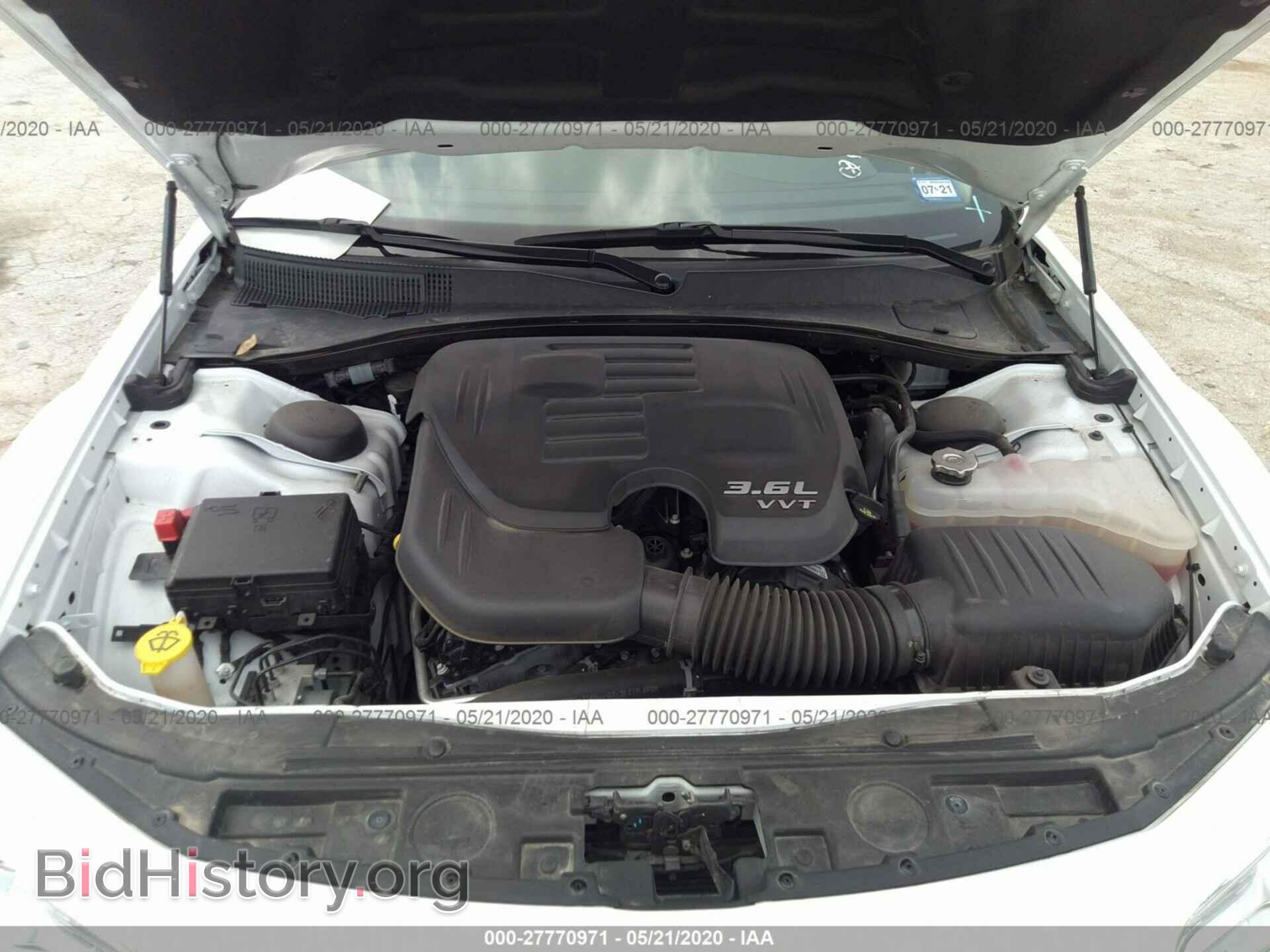 2019 CHRYSLER 300 - VIN: 2C3CCAEG1KH693499 - Фото 10