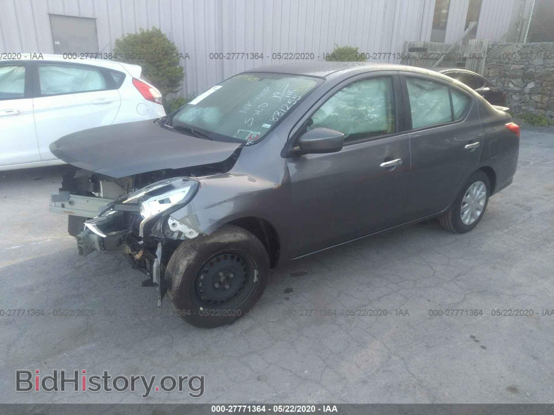 2019 NISSAN VERSA - VIN: 3N1CN7AP3KL881255 - Photo 2