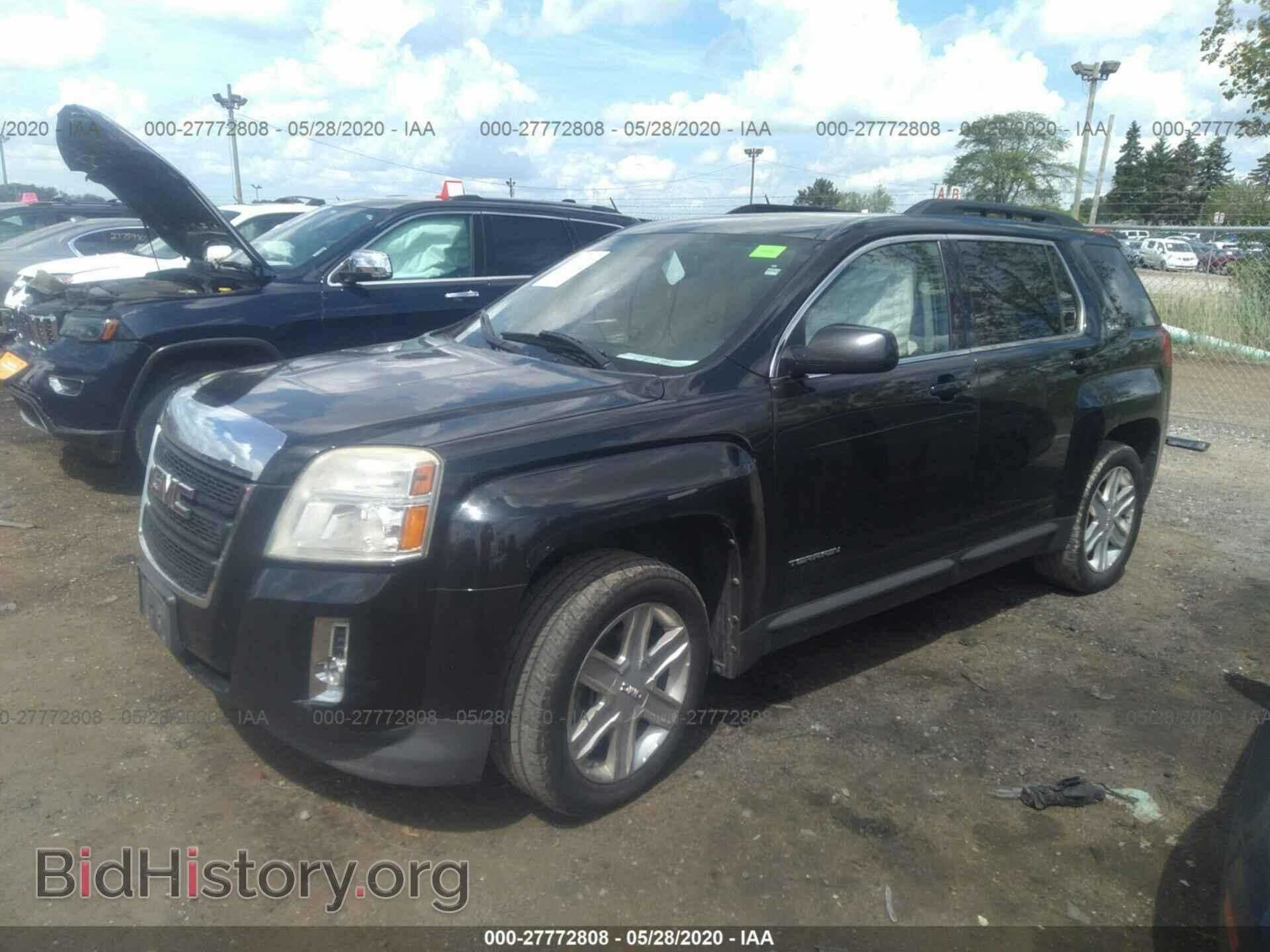 2011 GMC TERRAIN - VIN: 2CTALSEC2B6375817 - Photo 2