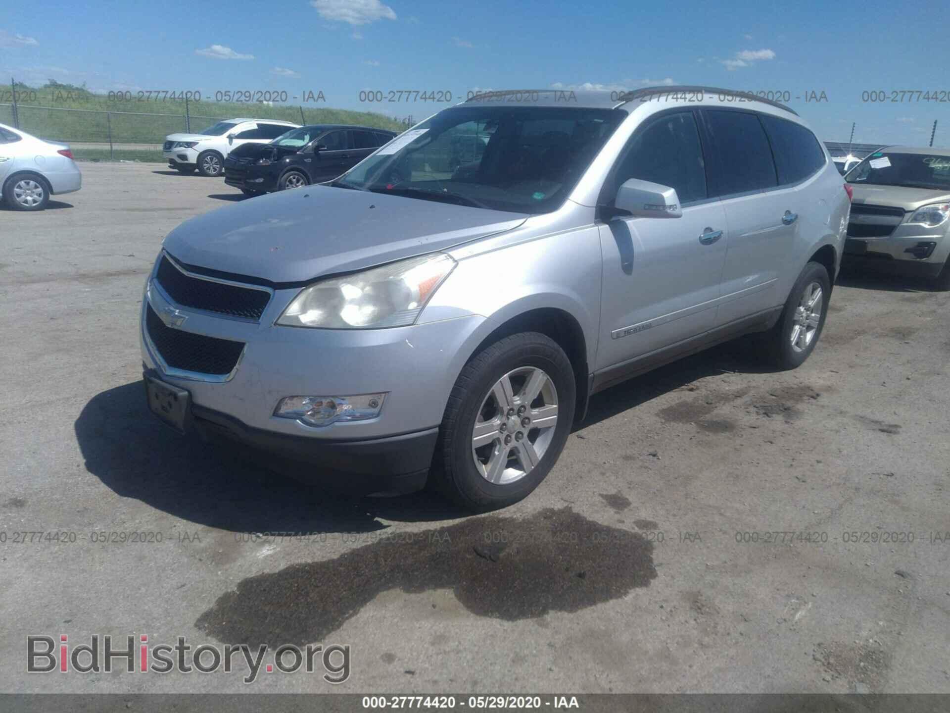 2009 CHEVROLET TRAVERSE - VIN: 1GNER23D49S105154 - Фото 2