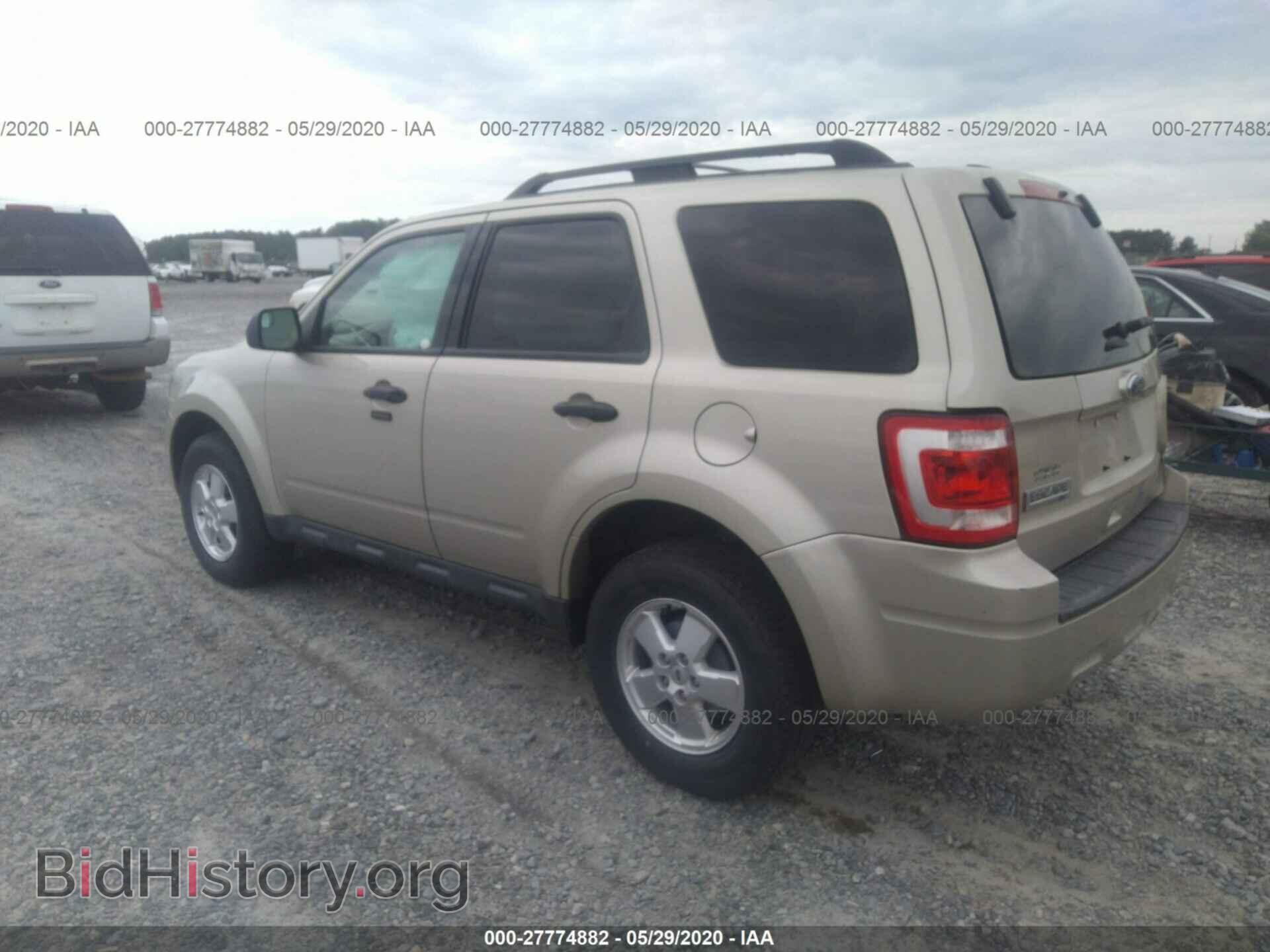 2011 FORD ESCAPE - VIN: 1FMCU0DG7BKC70287 - Фото 3