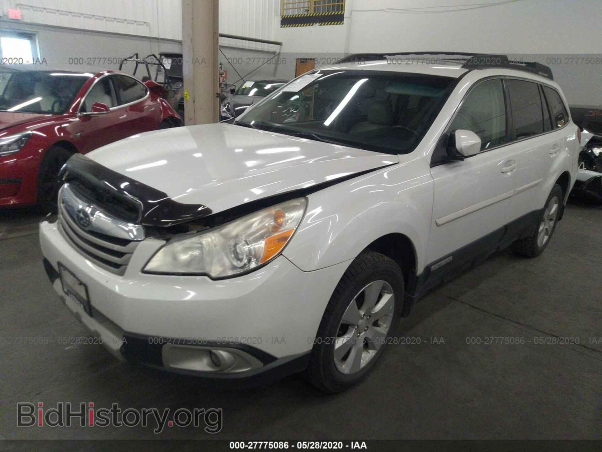 2011 SUBARU OUTBACK - VIN: 4S4BRDKC4B2393601 - Фото 2