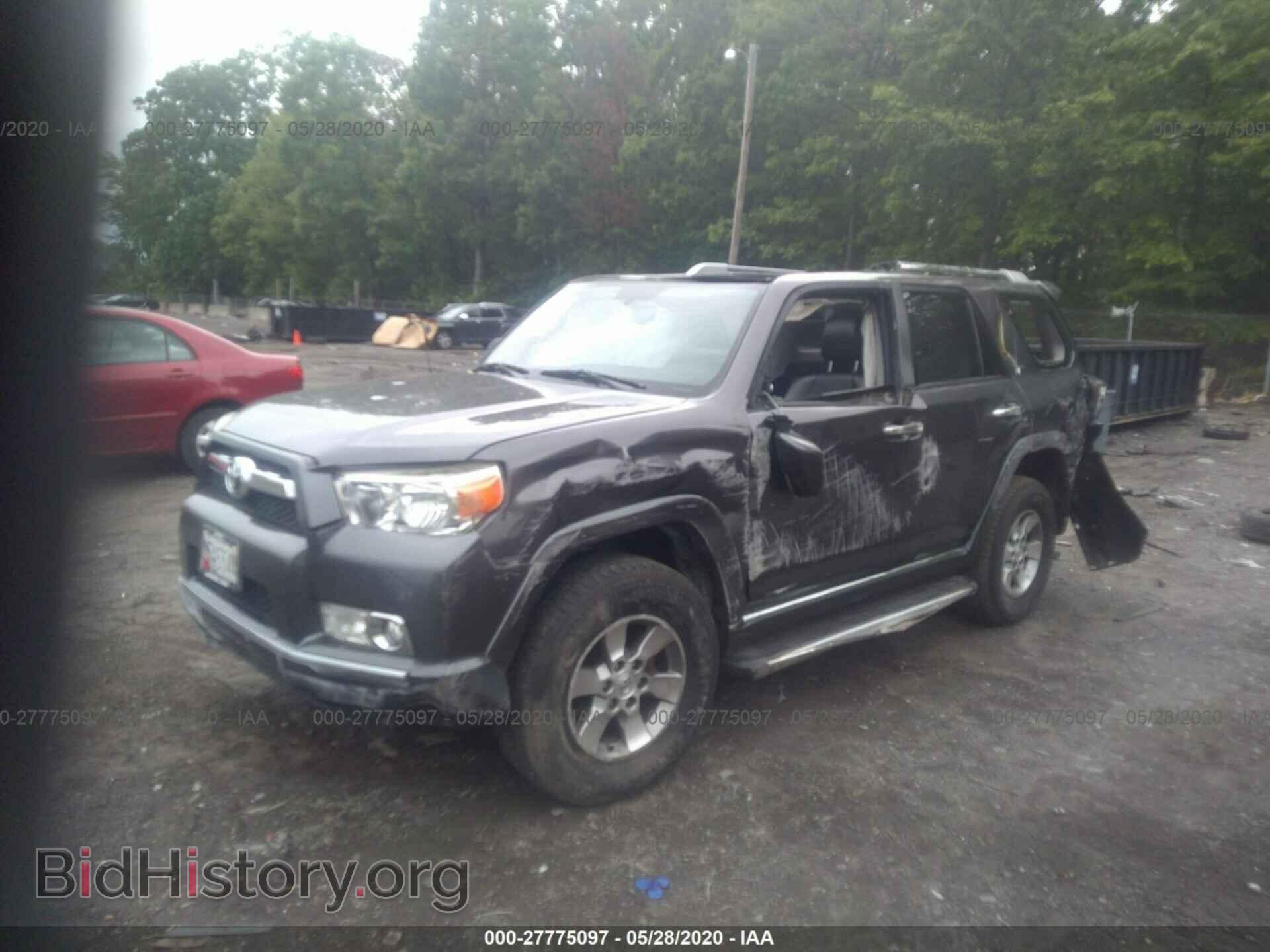 2011 TOYOTA 4RUNNER - VIN: JTEBU5JR9B5073795 - Фото 2