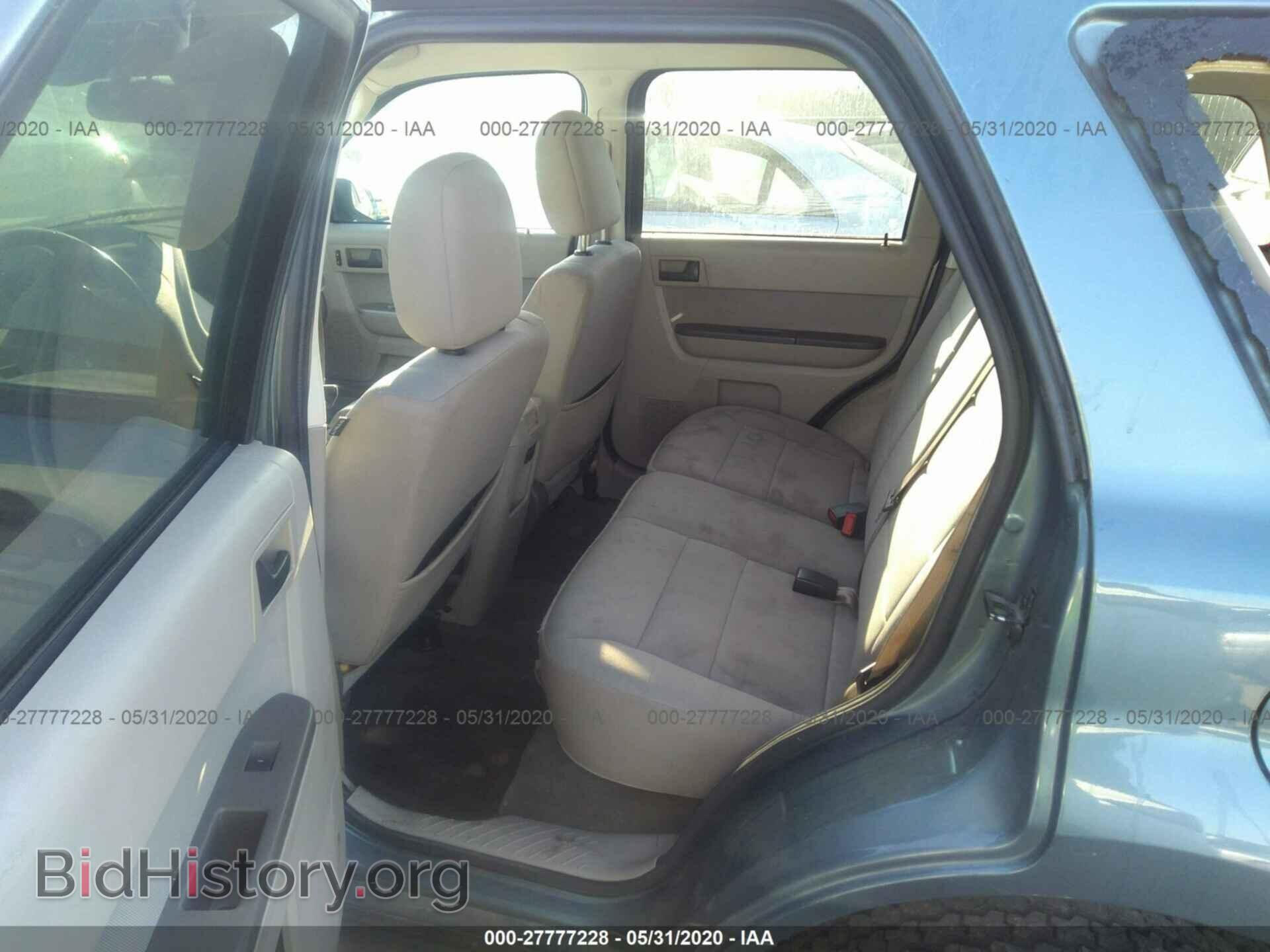 2011 FORD ESCAPE - VIN: 1FMCU0D75BKC10671 - Фото 8