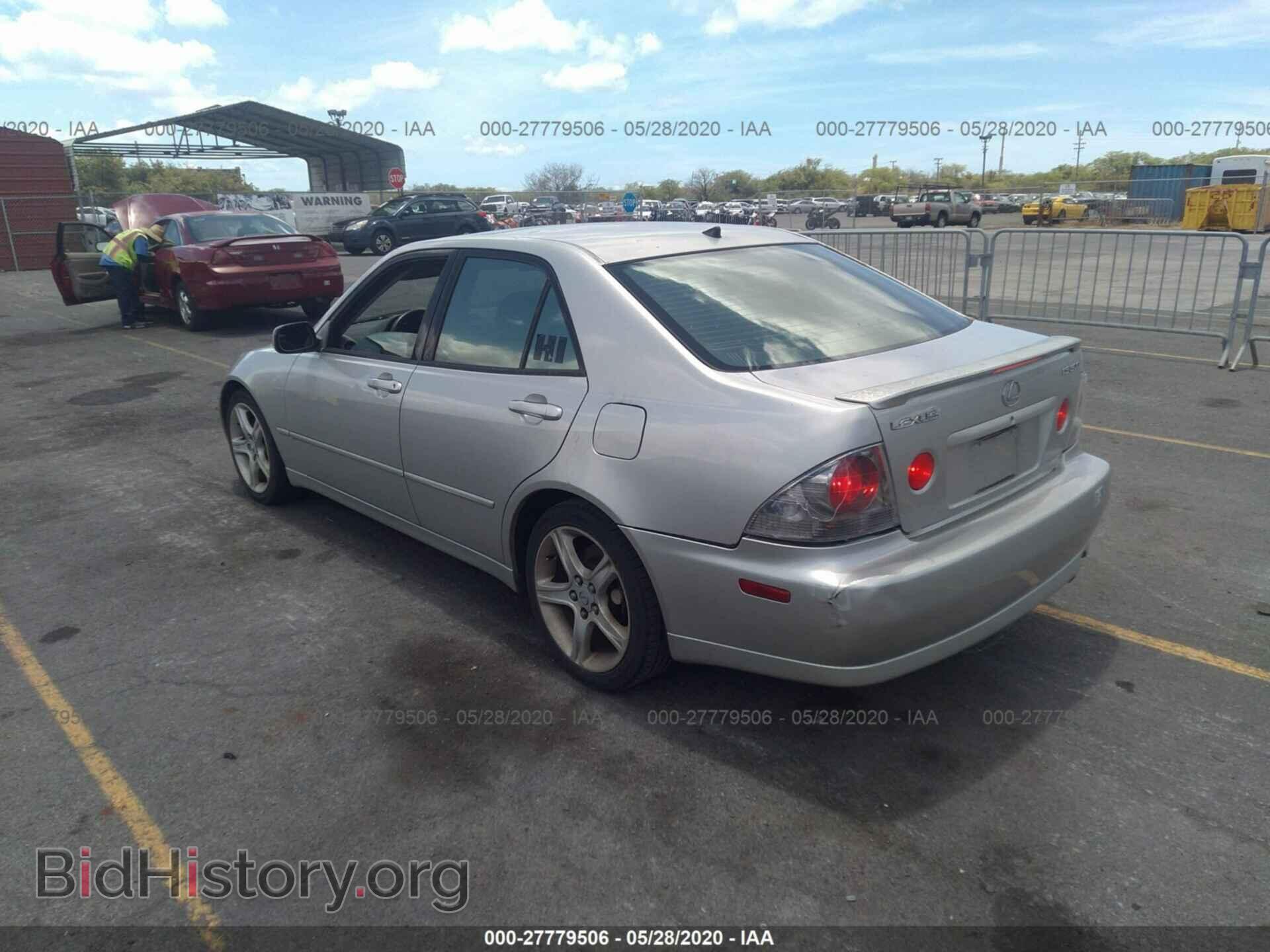 2001 LEXUS IS - VIN: JTHBD182310028304 - Фото 3