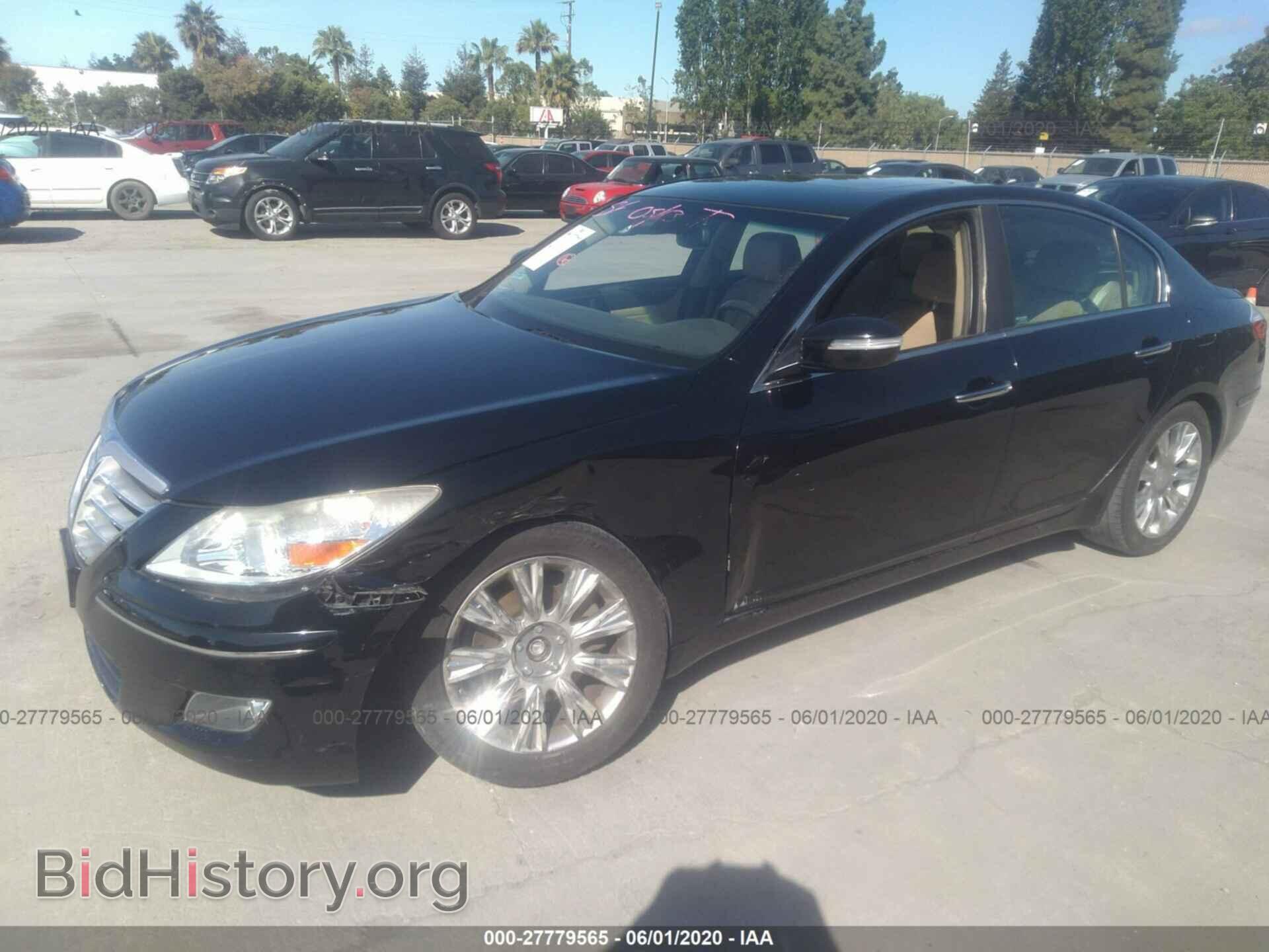 2009 HYUNDAI GENESIS - VIN: KMHGC46E79U030159 - Фото 2
