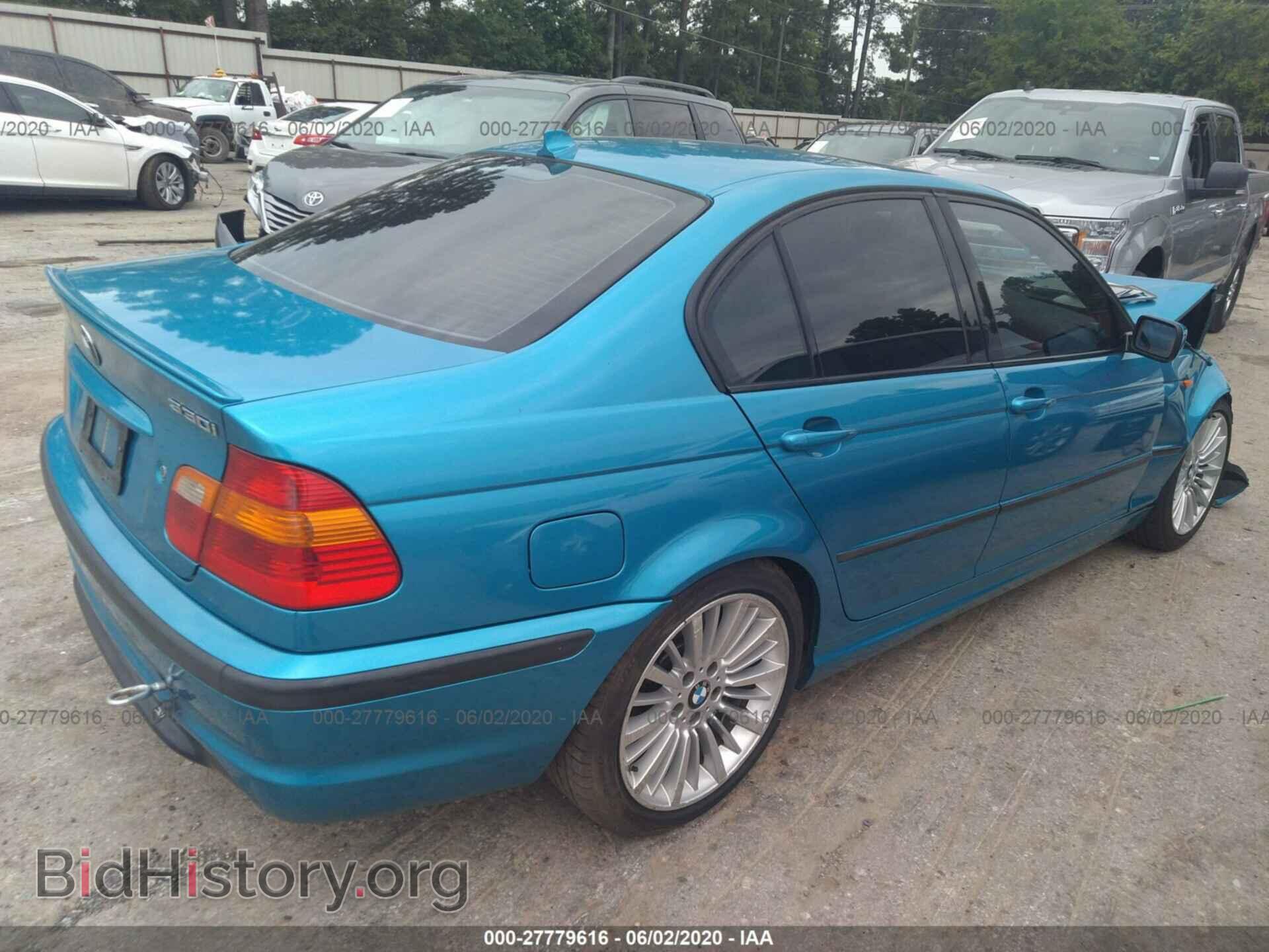 2005 BMW 330 - VIN: WBAEV53435KM41679 - Photo 4