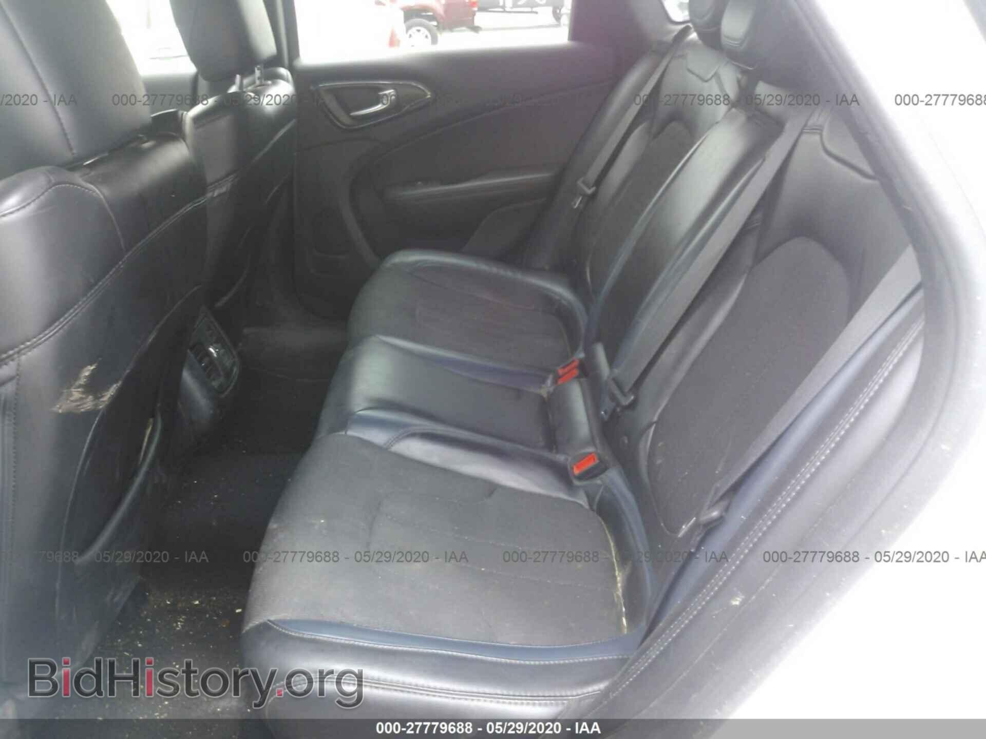 2015 CHRYSLER 200 - VIN: 1C3CCCDG2FN736595 - Photo 8
